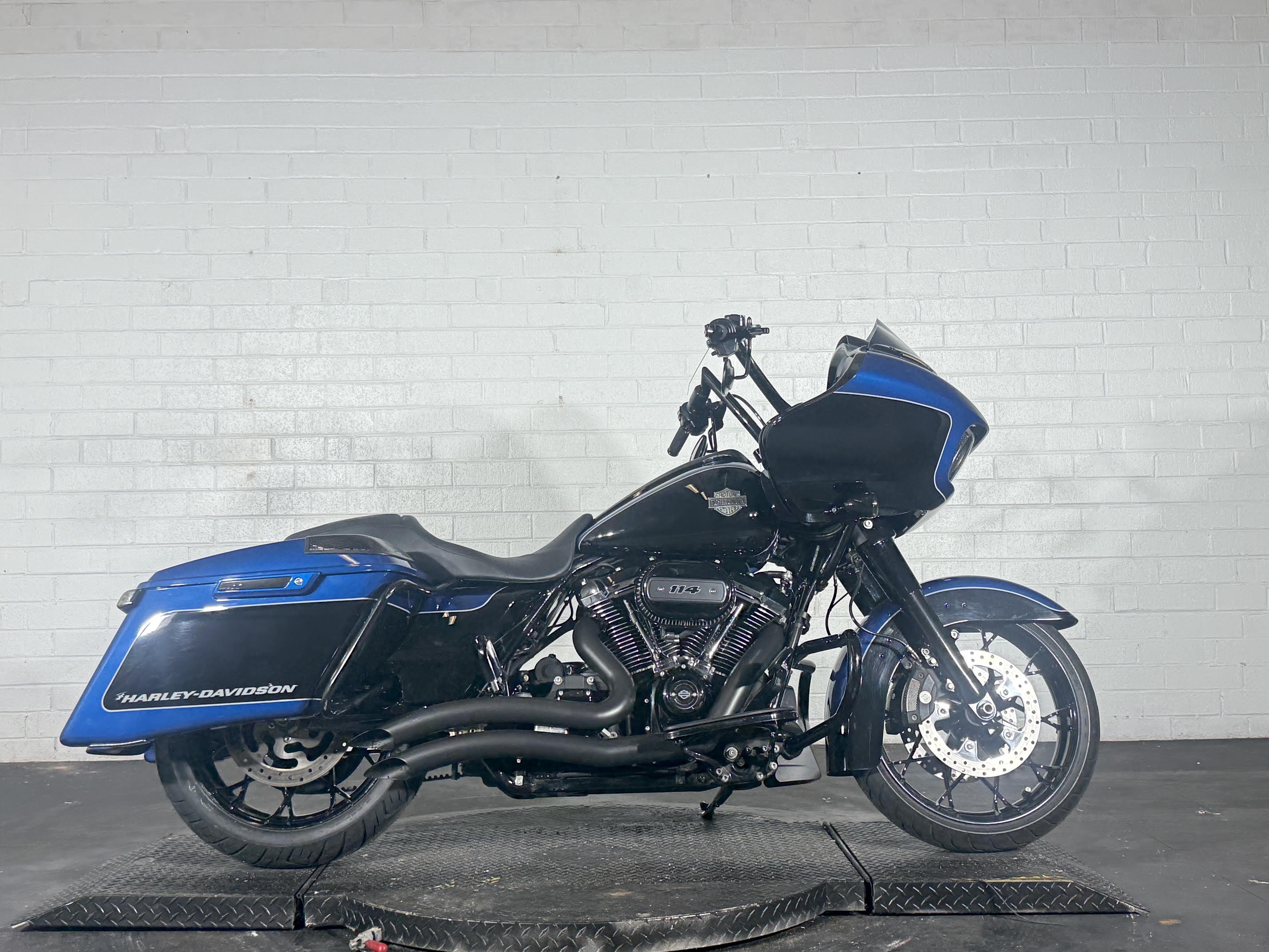 2022 Harley-Davidson Road Glide® Special 1
