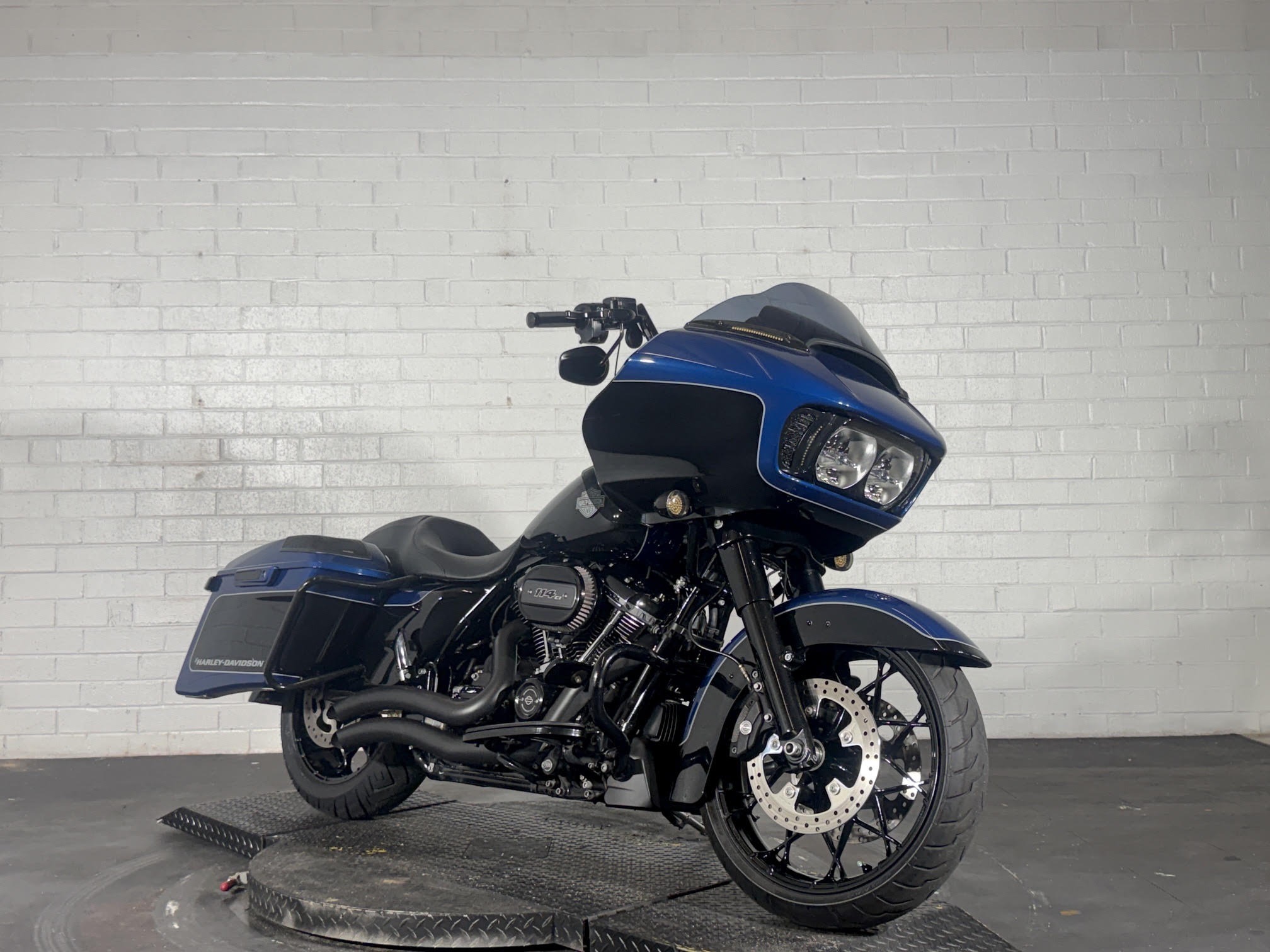 2022 Harley-Davidson Road Glide® Special 3