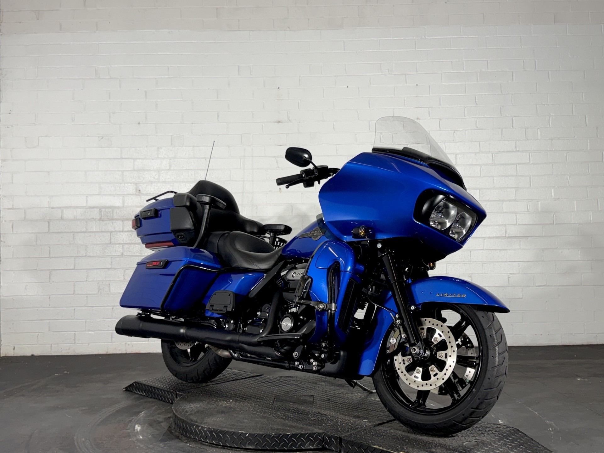 2024 Harley-Davidson Road Glide® Limited 3