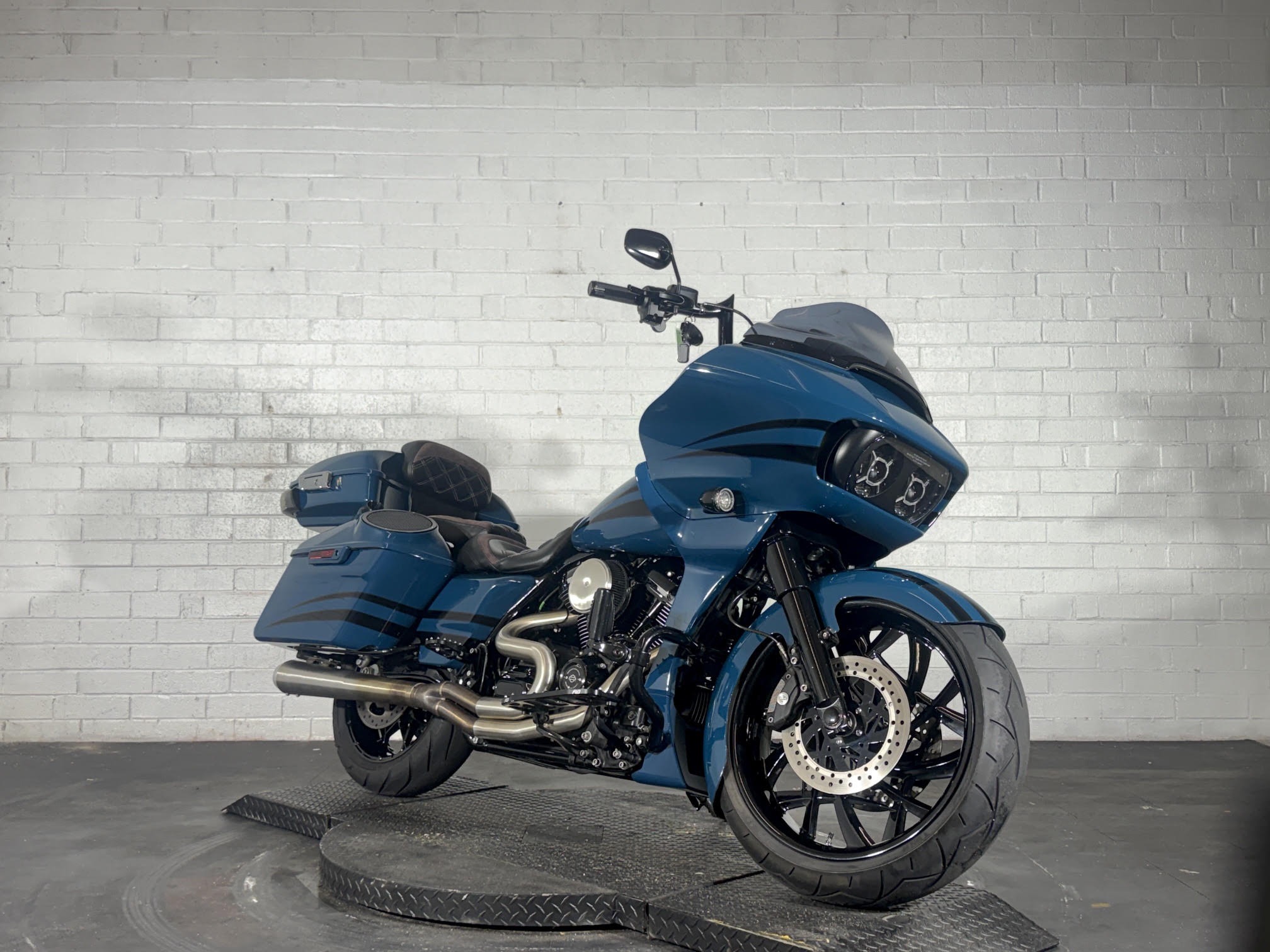 2021 Harley-Davidson Road Glide® Special 3