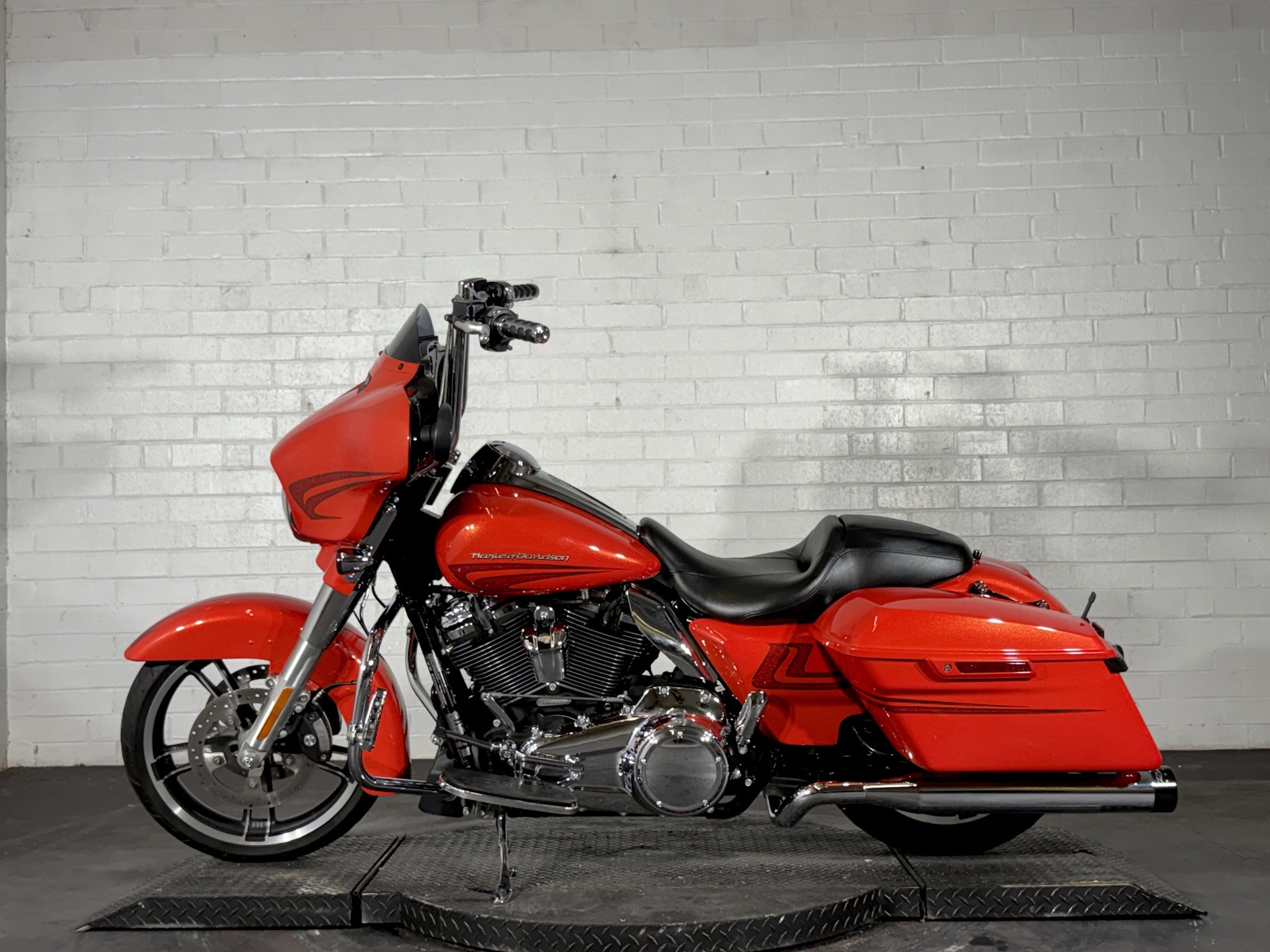 2017 Harley-Davidson Street Glide® Special 8
