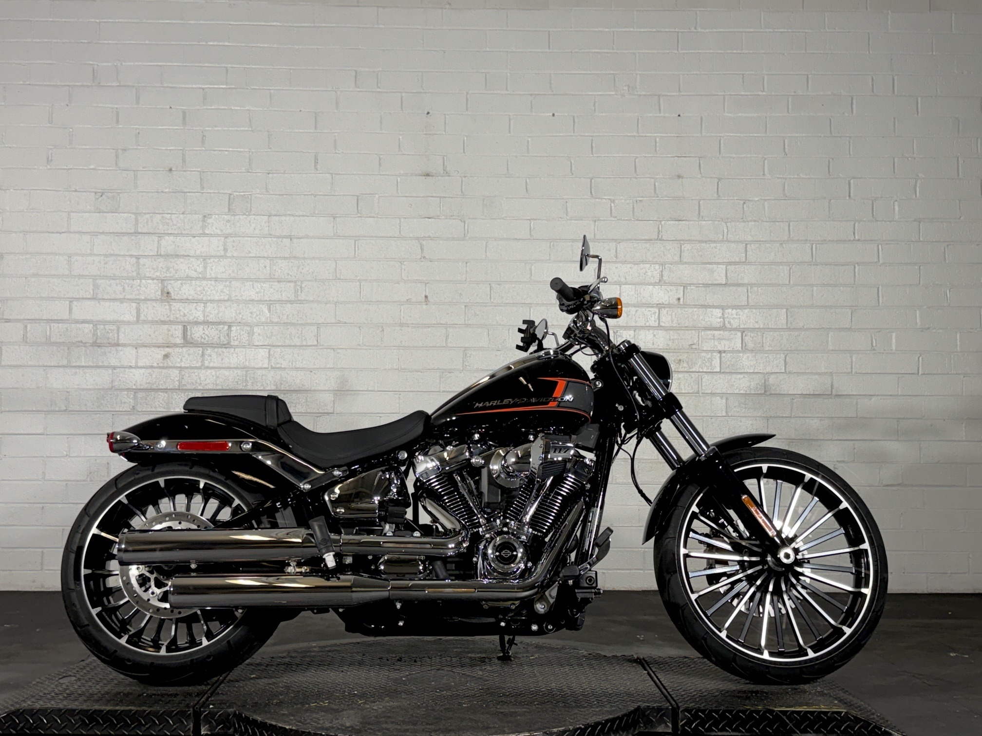 2023 Harley-Davidson Breakout® 1