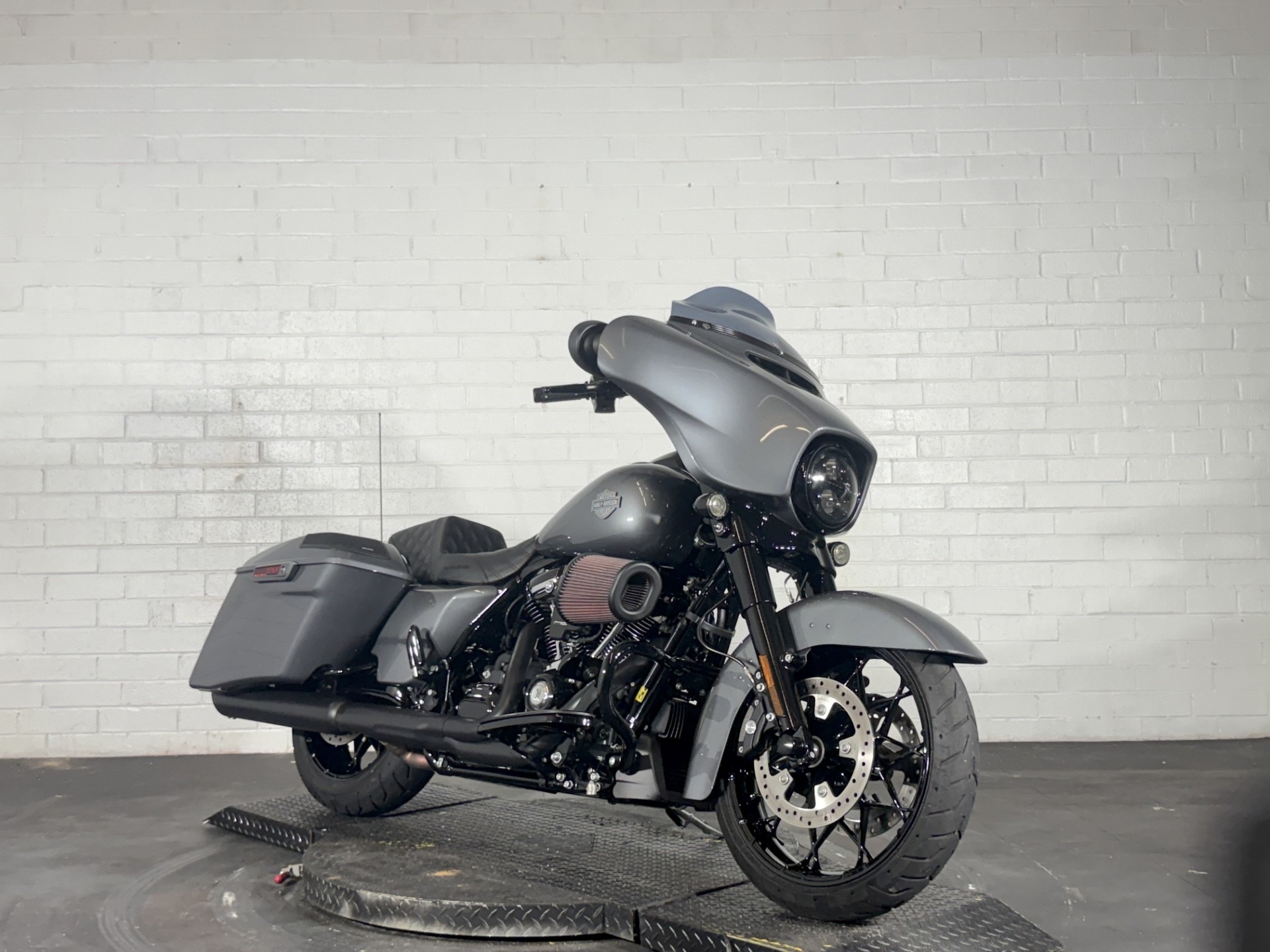 2021 Harley-Davidson Street Glide® Special 3