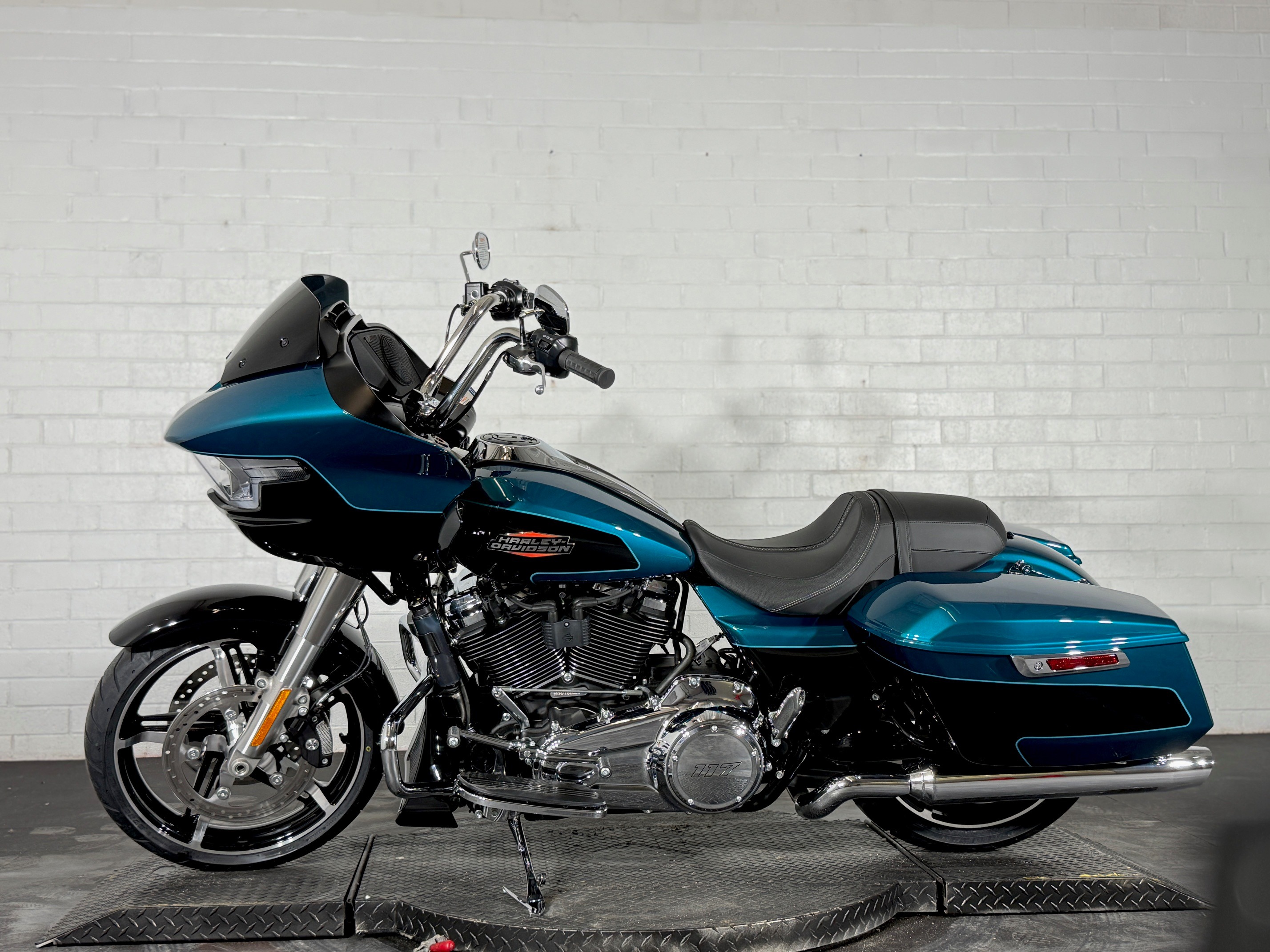 2026 Harley-Davidson Road Glide® 8