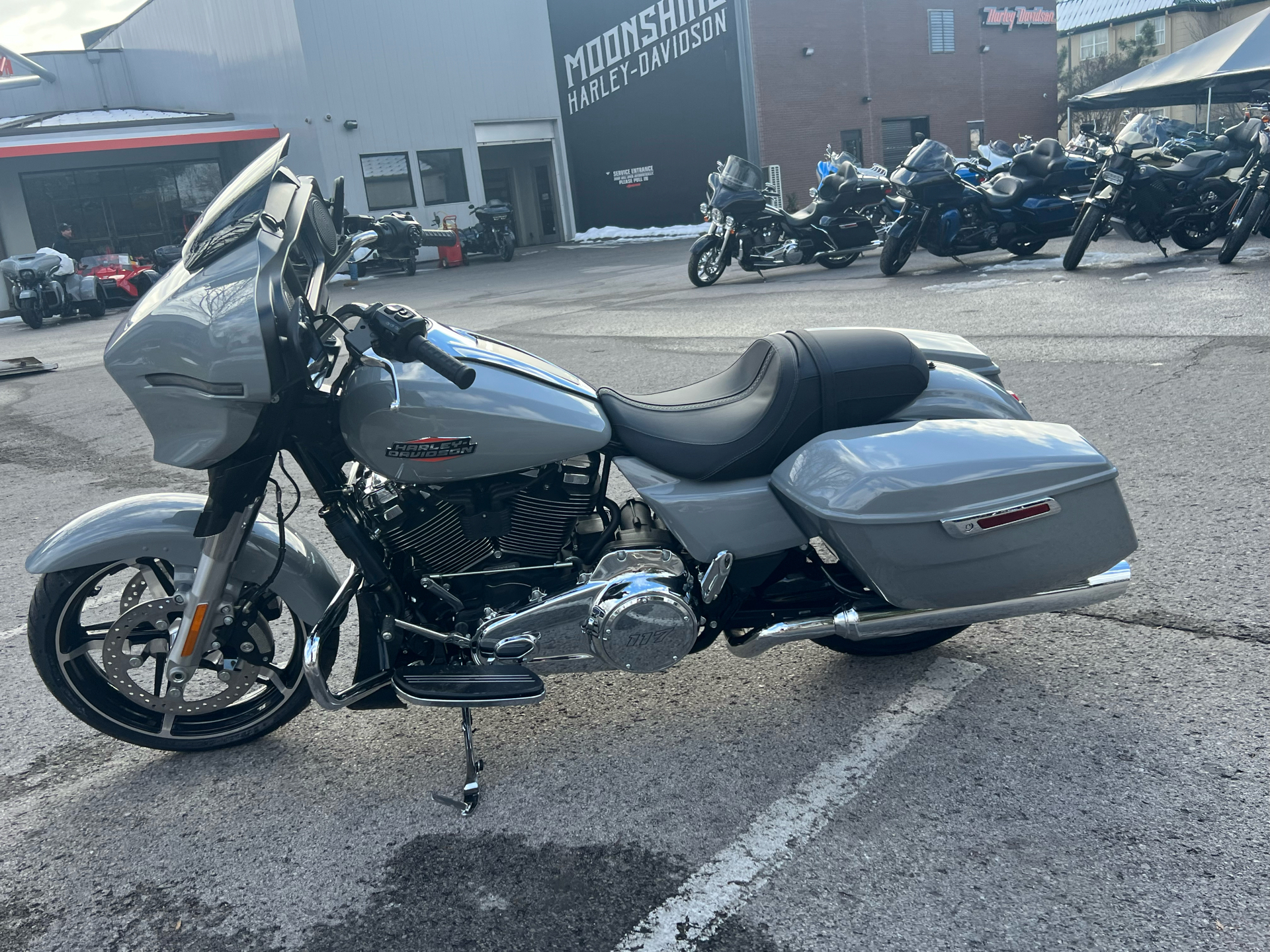New 2025 Harley-Davidson Street Glide® Billiard Gray (Chrome
