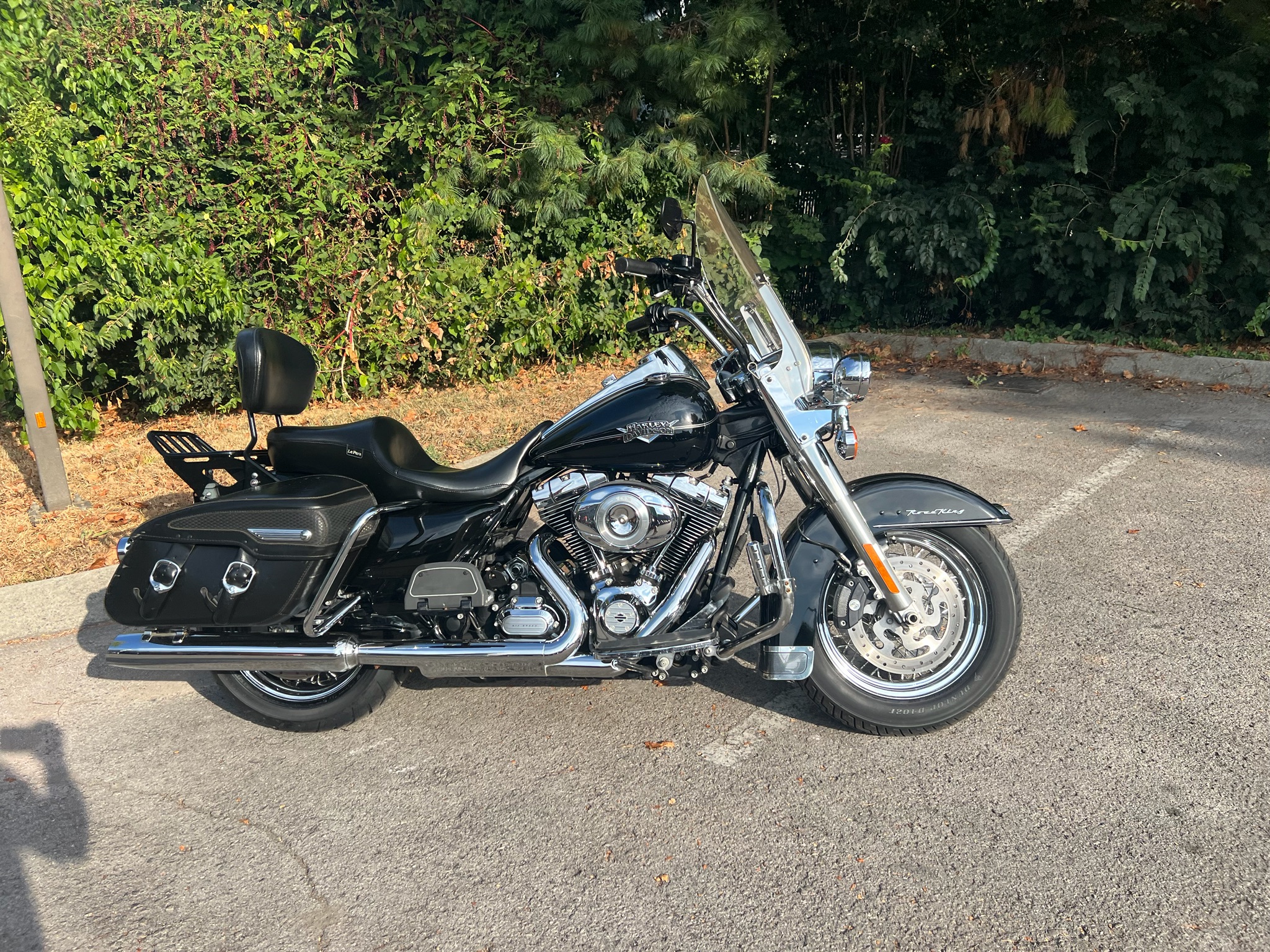 2011 Harley-Davidson Road King® Classic 8