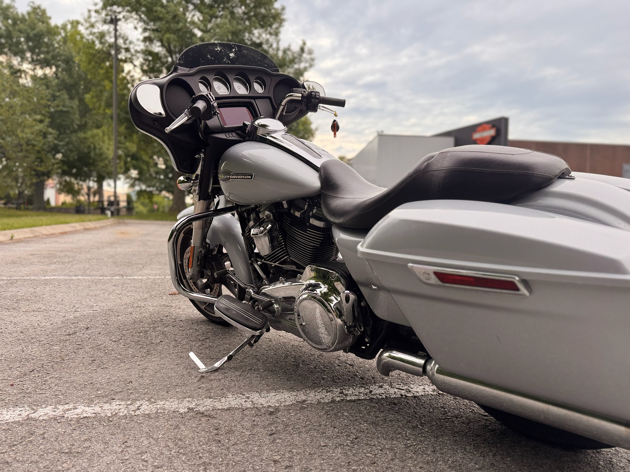2023 Harley-Davidson Street Glide® 4