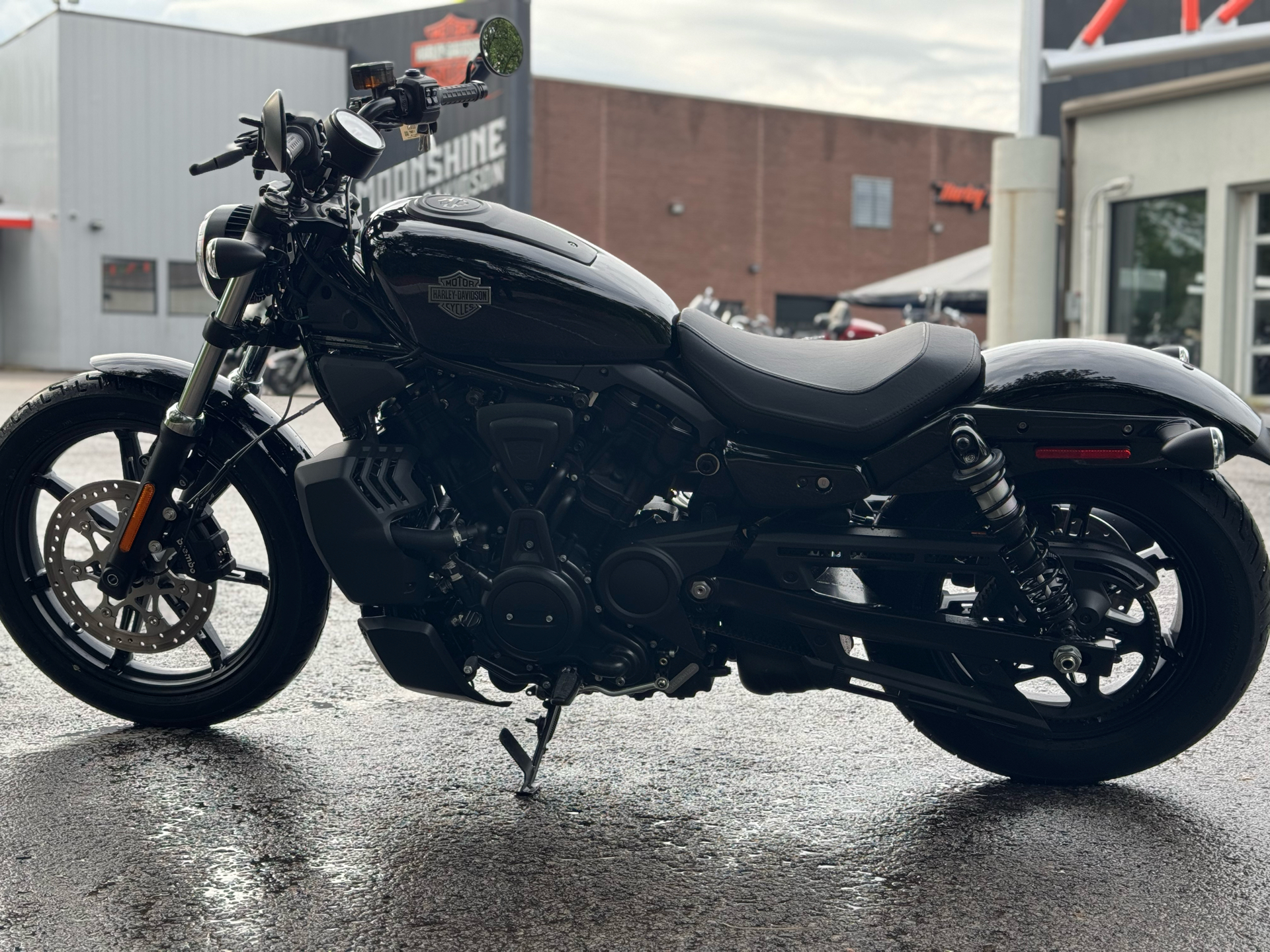 HARLEY　チューステーラードフィット　ブラック Used 2023 Harley-Davidson Nightster®, Anaheim CA | Specs