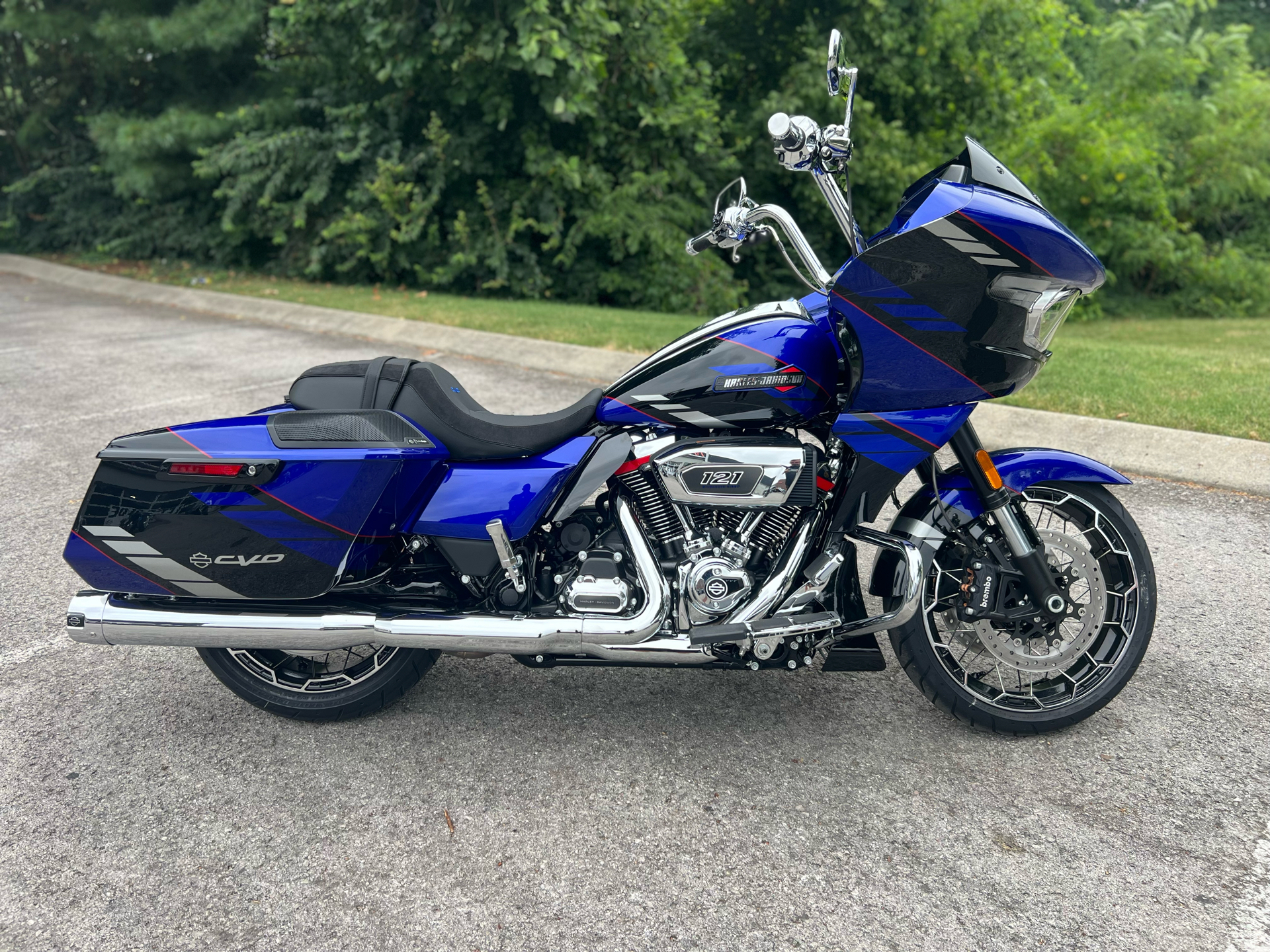 New 2025 Harley-Davidson CVO™ Road Glide® Blue Streak
