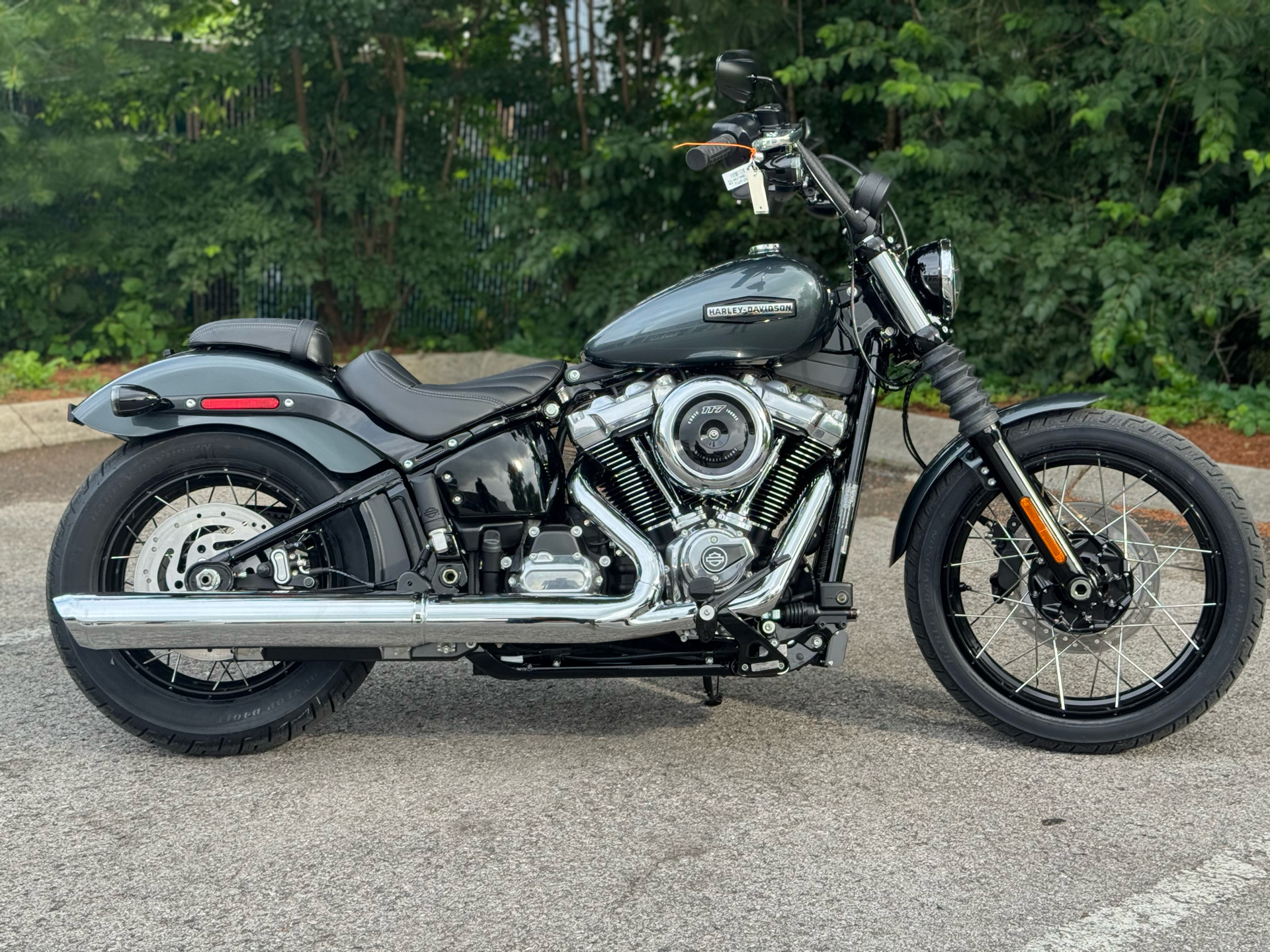 New 2025 Harley-Davidson Street Bob® | Motorcycles in