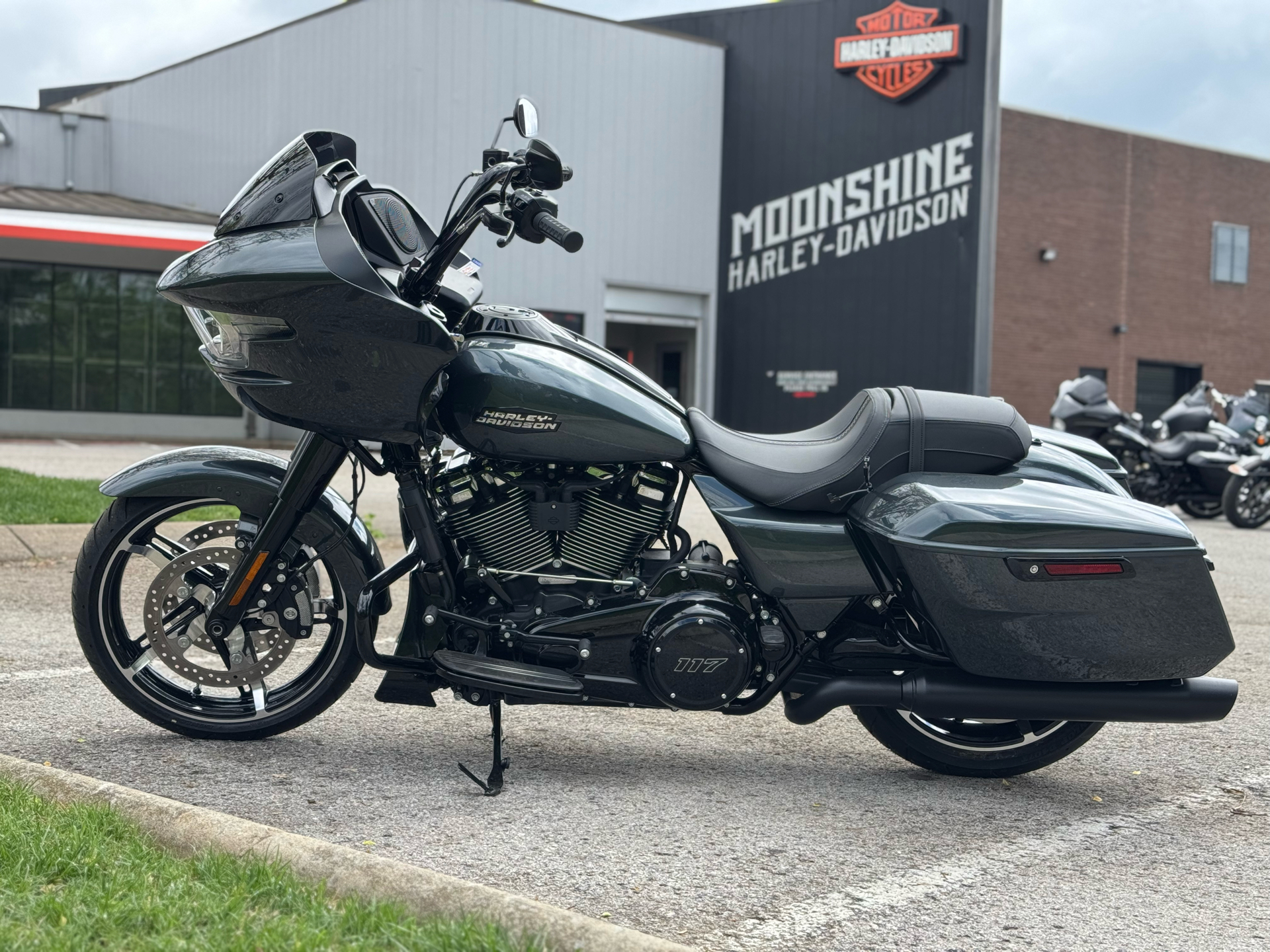 Harley-Davidson バイクタンク ブラック Inventory Unit Detail Flat Out Motorsports Indianapolis, IN