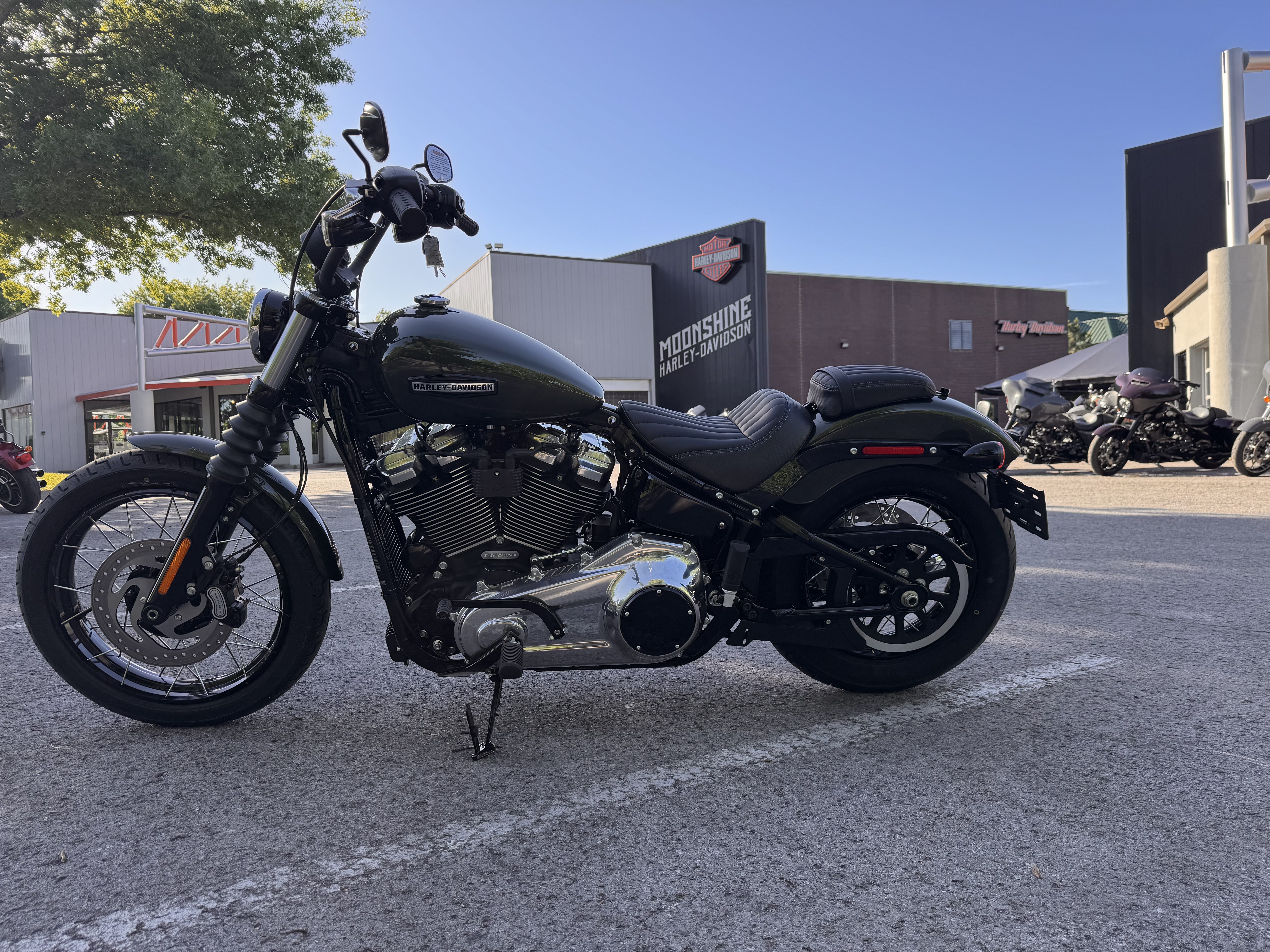 New 2026 Harley-Davidson Street Bob® Olive Steel Metallic Chrome