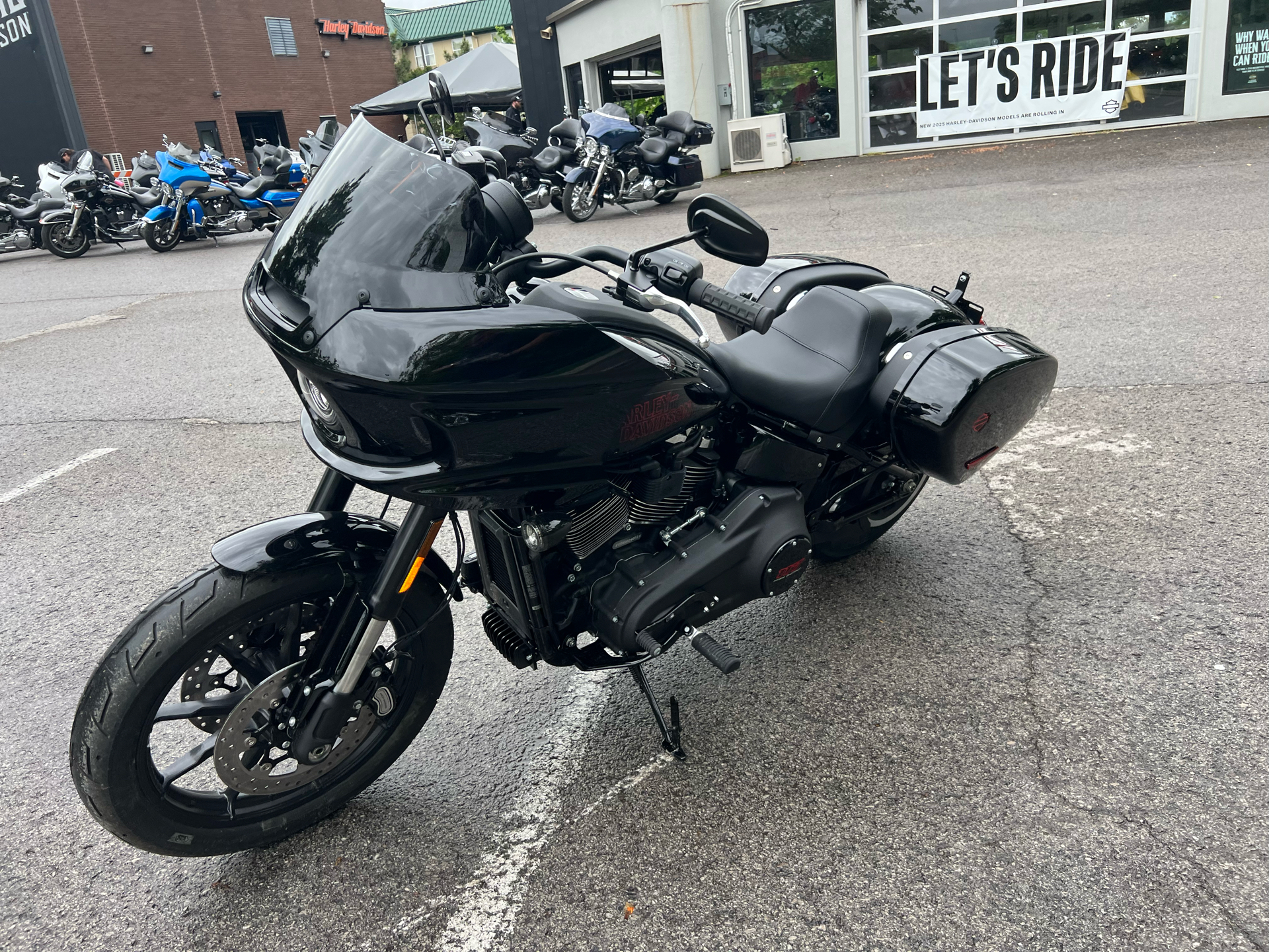 New 2025 Harley-Davidson Low Rider® ST Vivid Black (Black