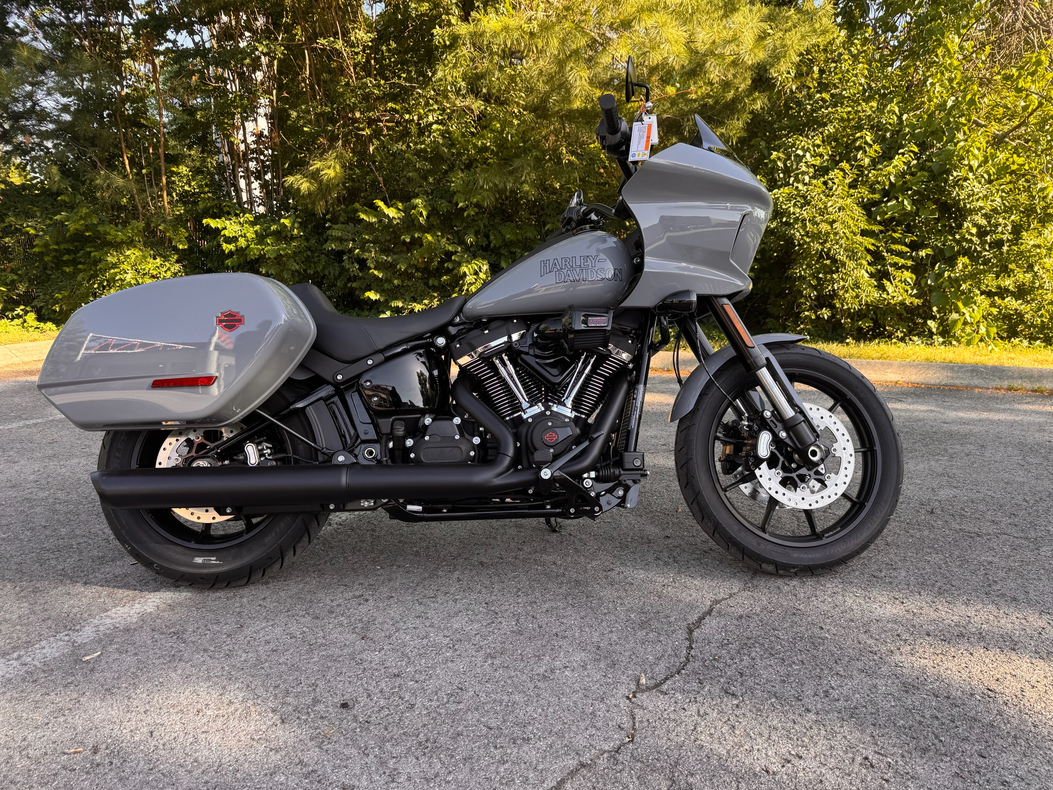 HARLEY-DAVIDSON 無塗装新品ナロータンク 約60cm New 2026 Harley-Davidson Low Rider® ST Dark Billiard Gray (Black