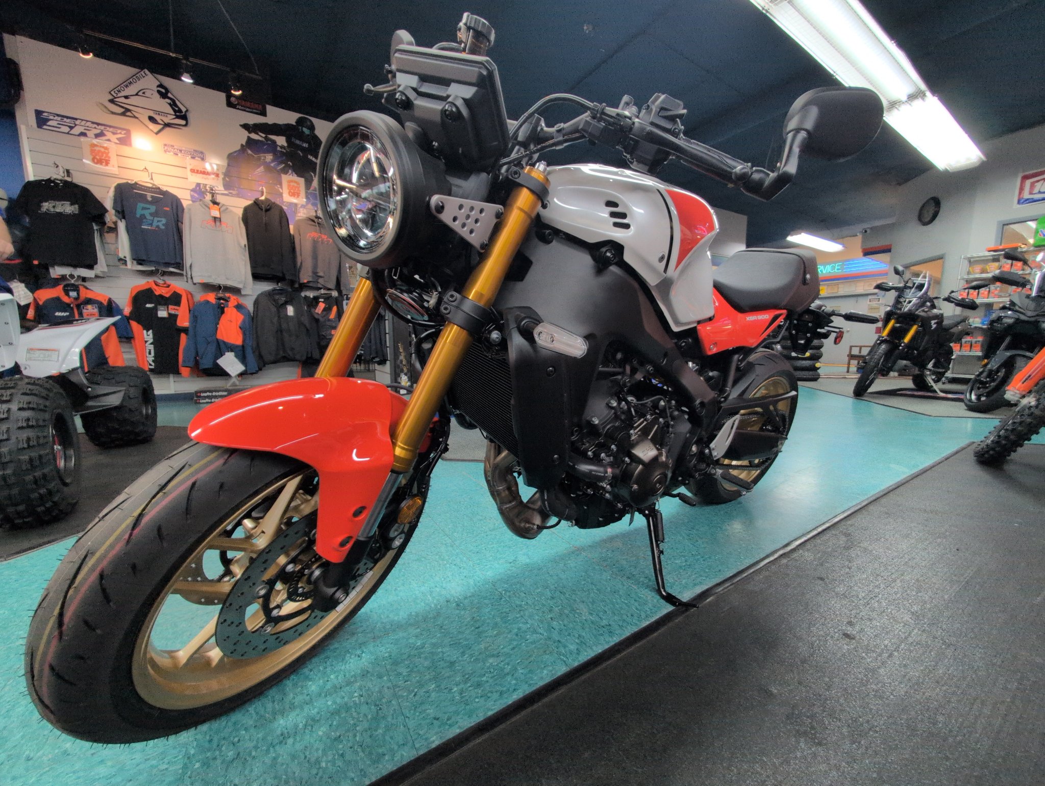 2026 Yamaha XSR900 1