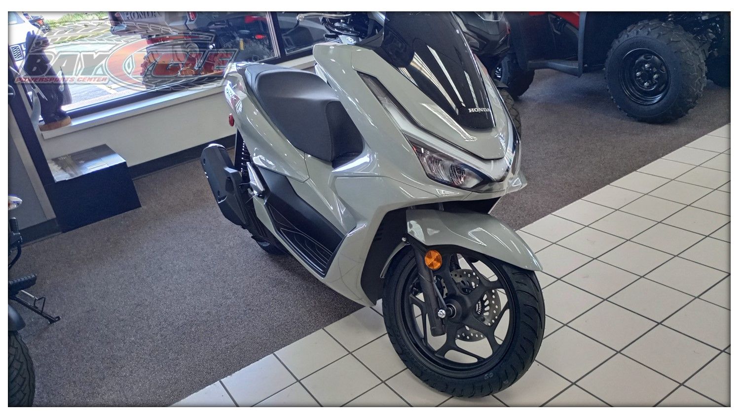 New 2025 Honda PCX, Bay City MI | Specs, Price, Photos | Pearl