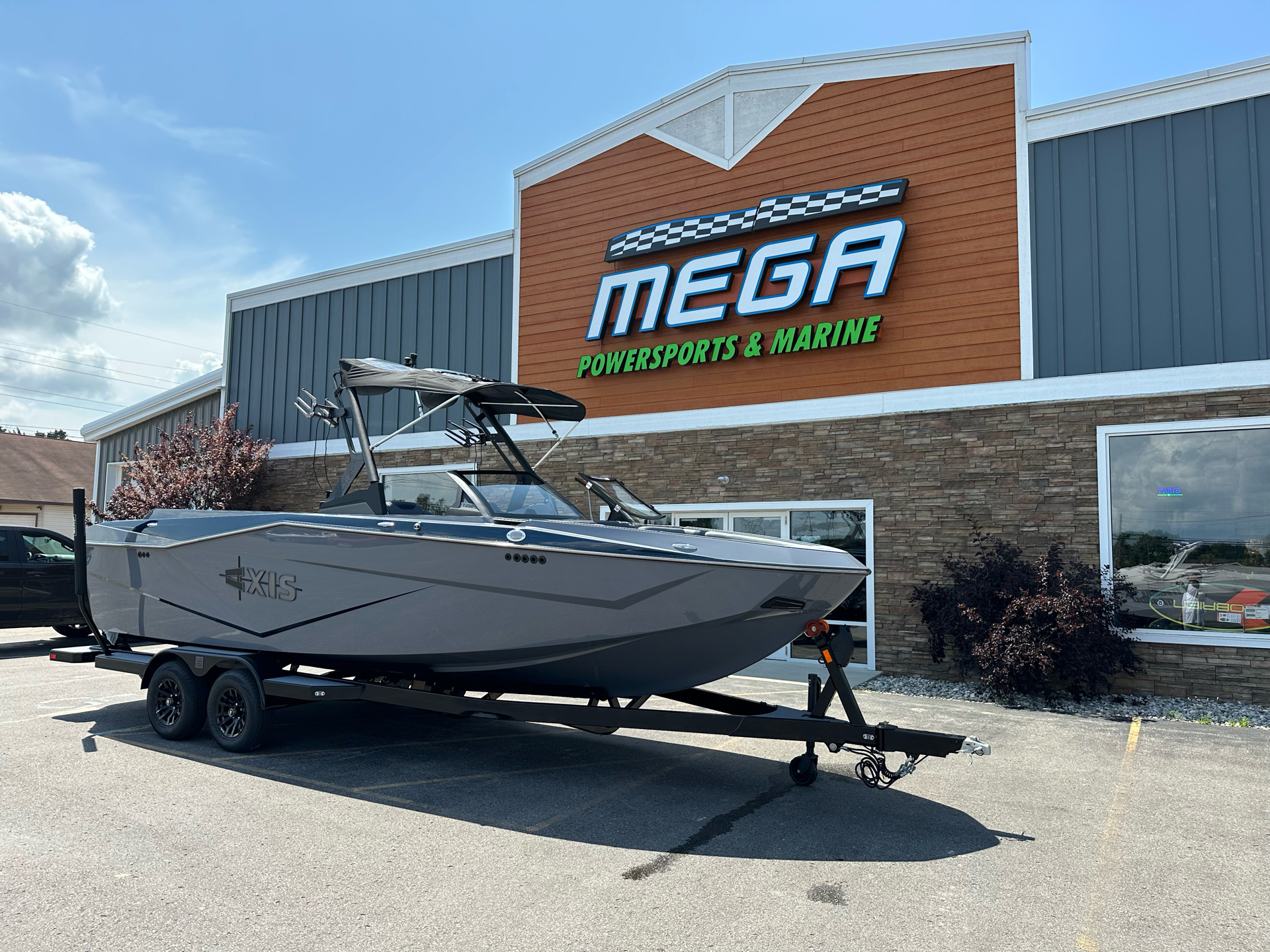 muscatページ② Explore 2025 Tige 25ZX ULTRE at NXTLVL Marine