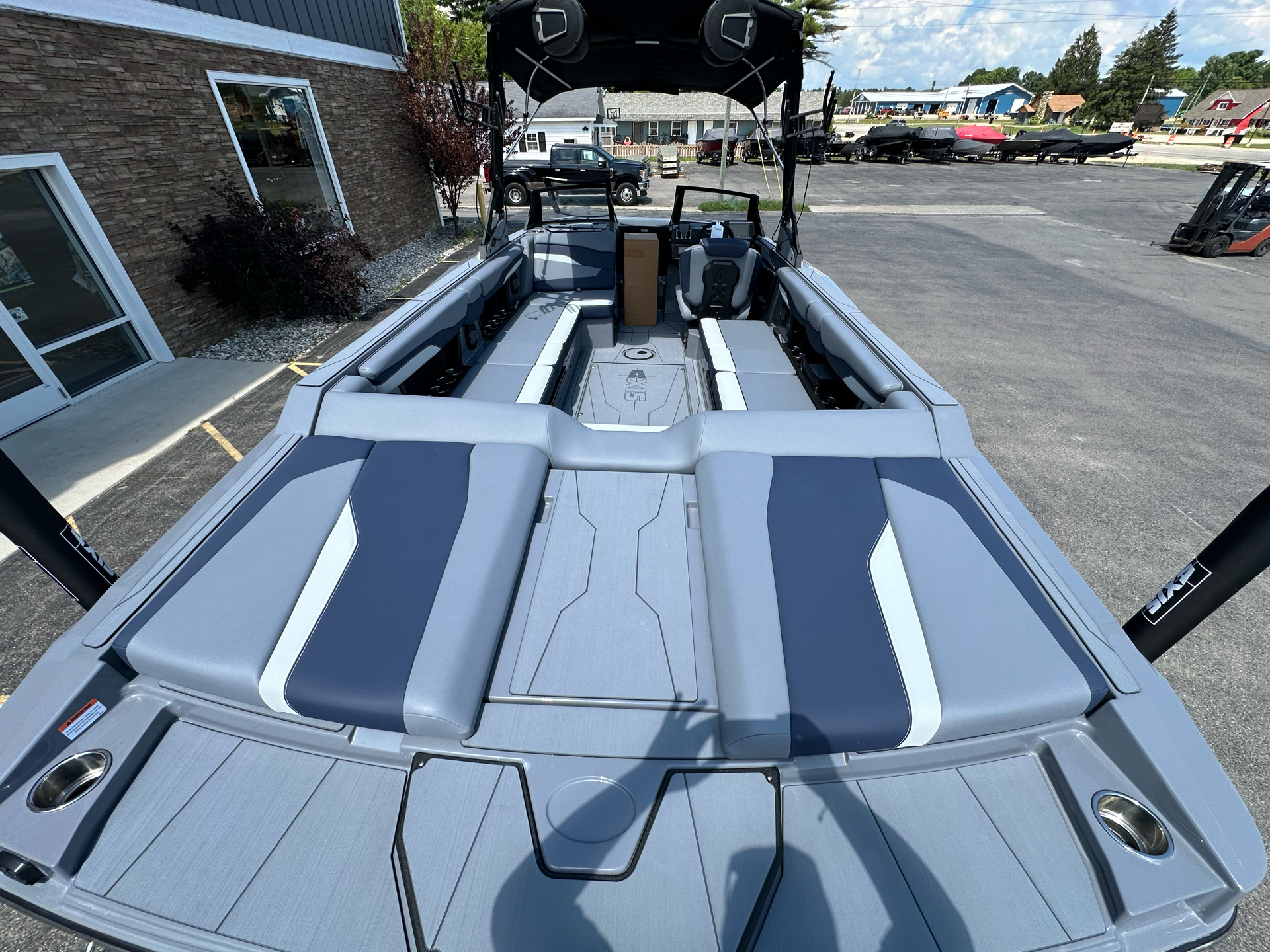 New 2025 Axis T250 for Sale, Gaylord MI | Specs, Photos, Price