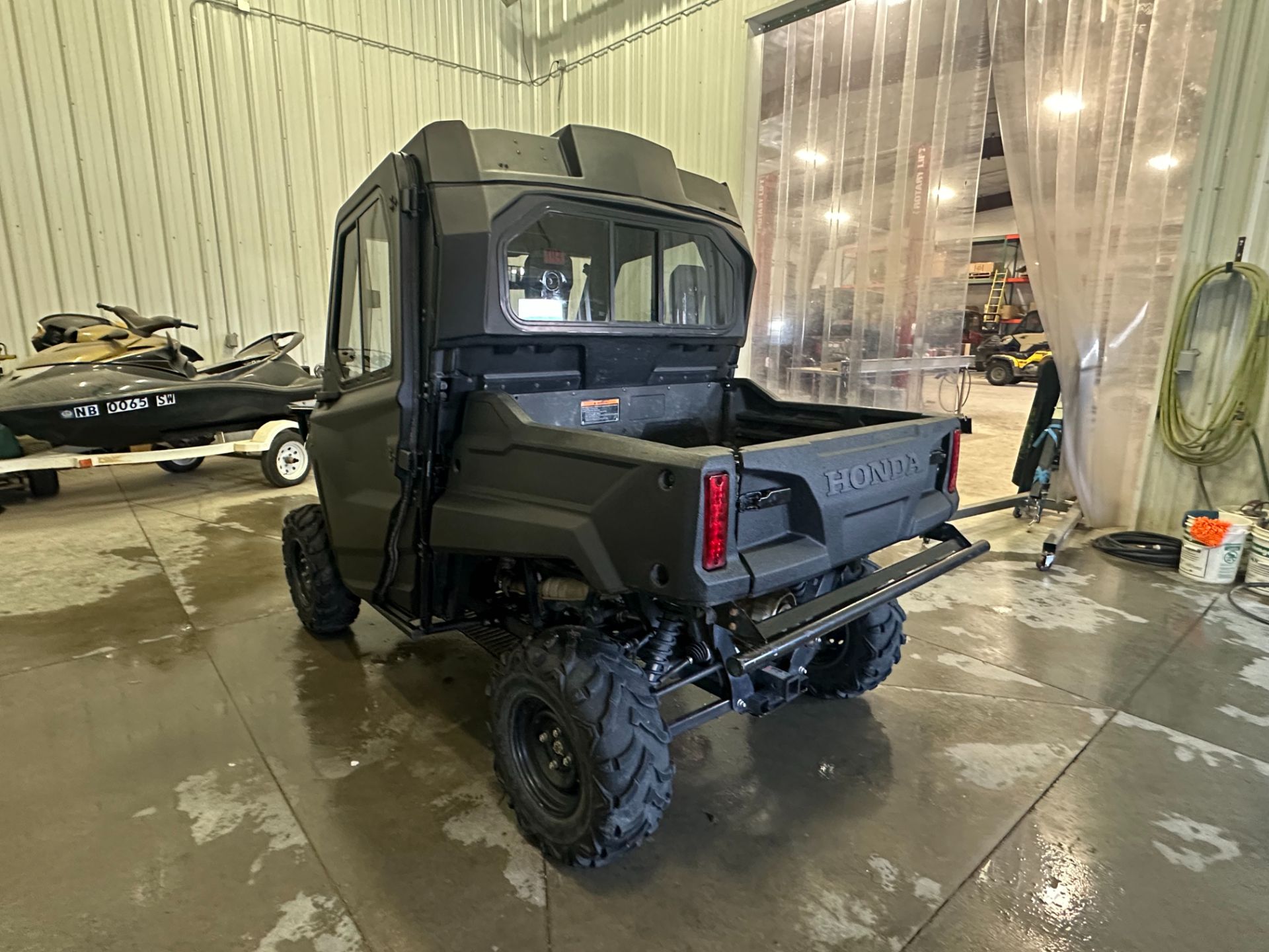 2023 Honda Pioneer 700 5