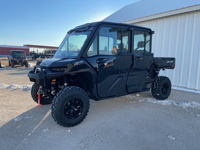 2026 Can-Am™ Defender MAX XT CAB HD11 1