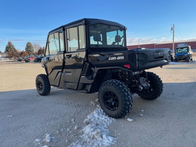 2026 Can-Am™ Defender MAX XT CAB HD11 7