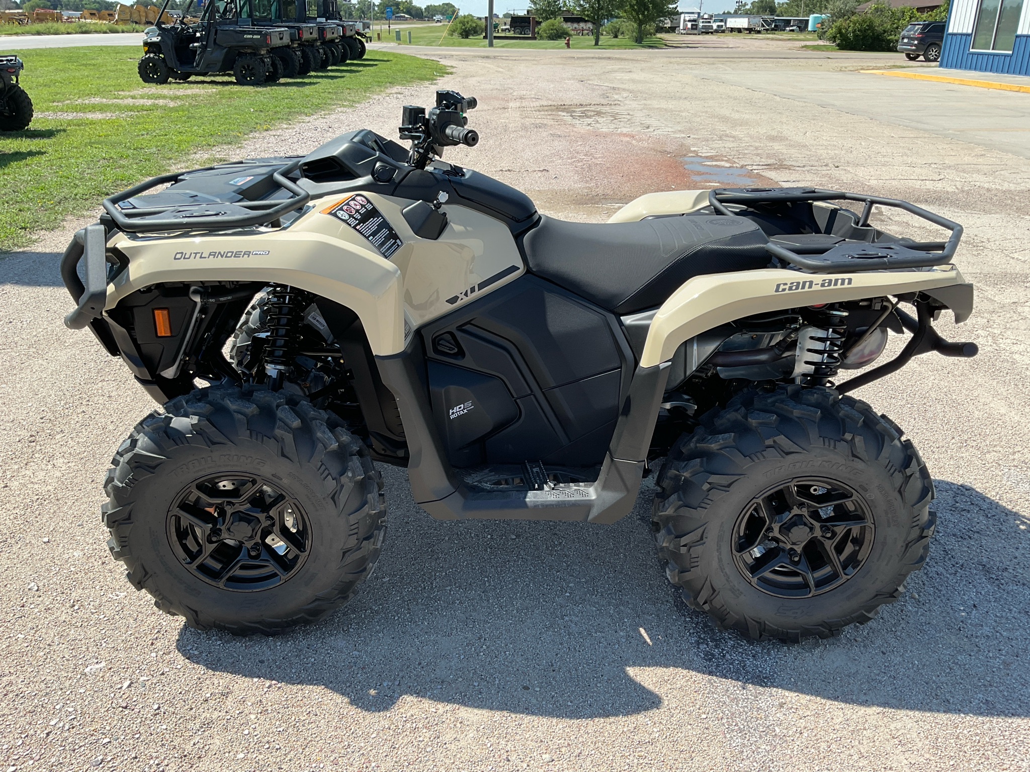 2026 Can-Am™ Outlander PRO XU HD5 2