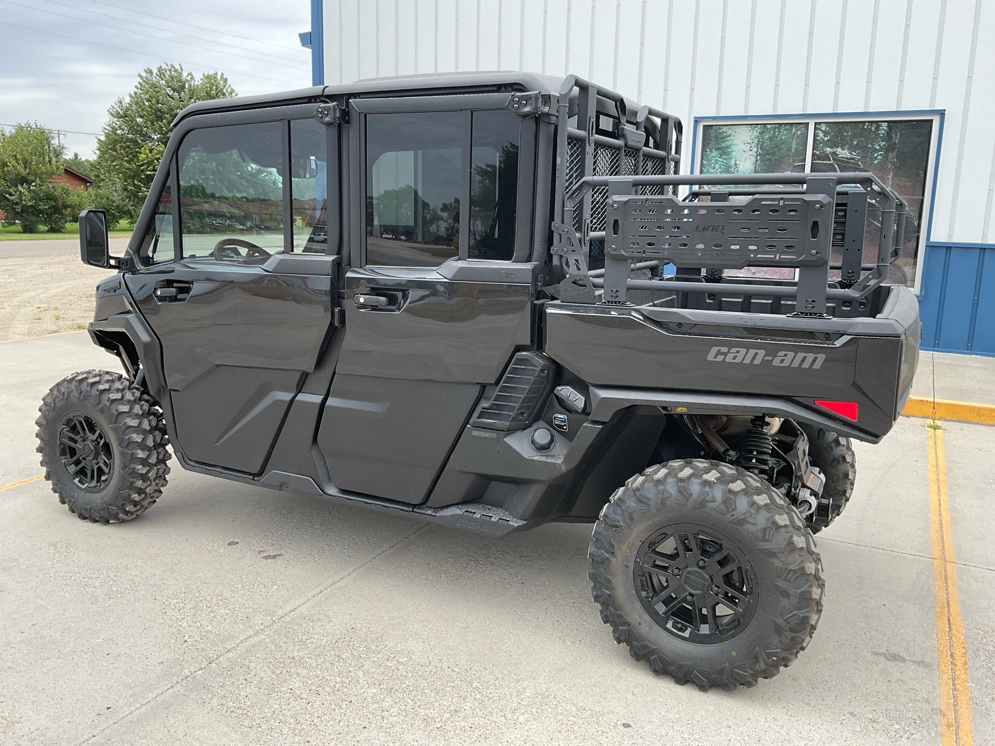 2027 Can-Am™ Defender XU MAX LONE STAR CAB HD11 5