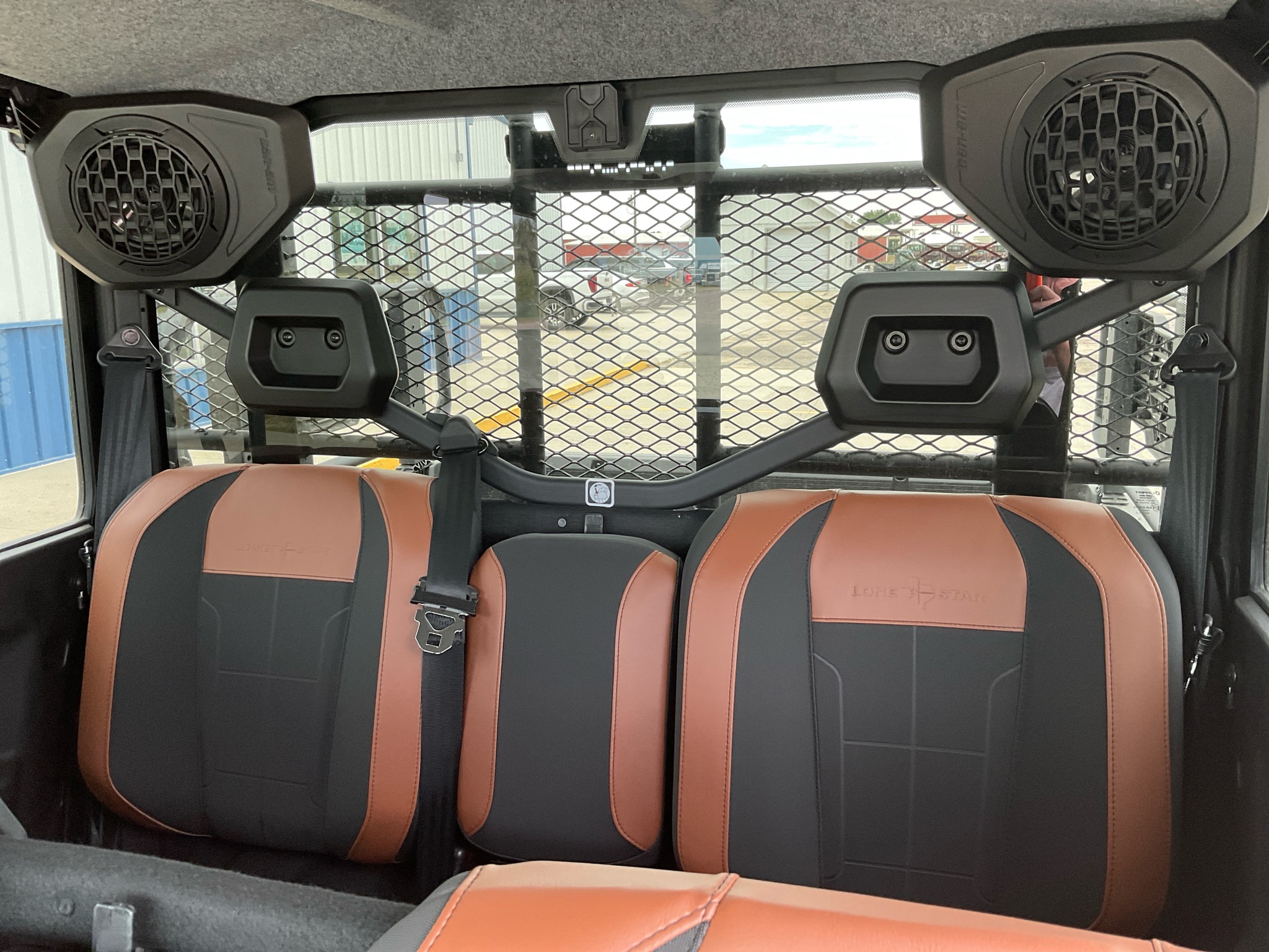 2027 Can-Am™ Defender XU MAX LONE STAR CAB HD11 12