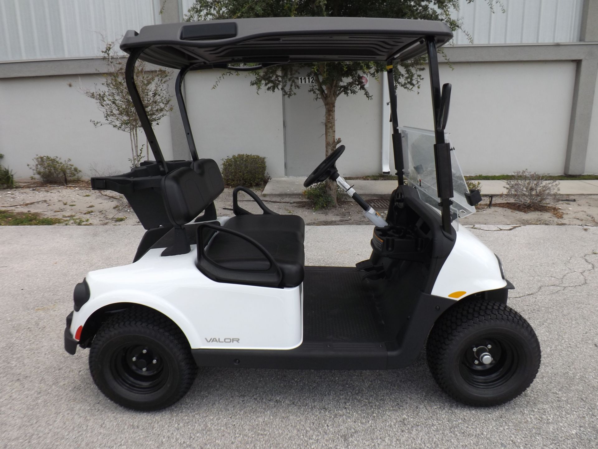 2023 EZGO Valor