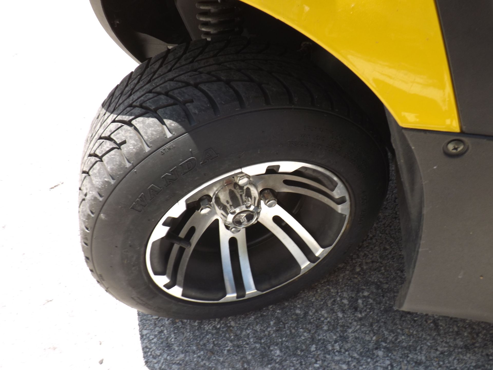 2022 Advanced EV AEV photo 3