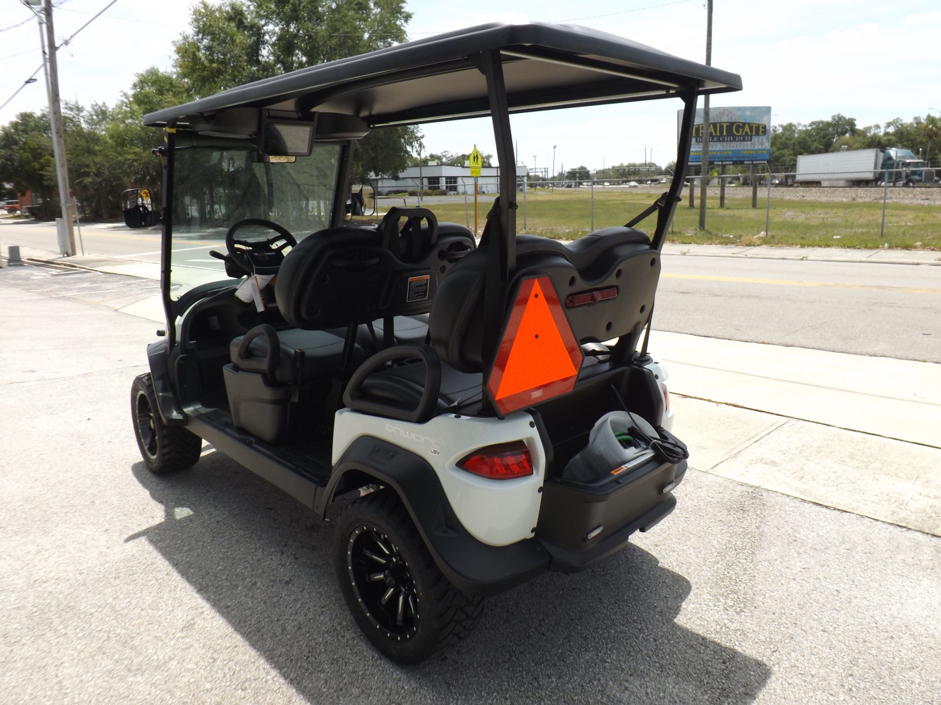 2027 Club Car Onward photo 8