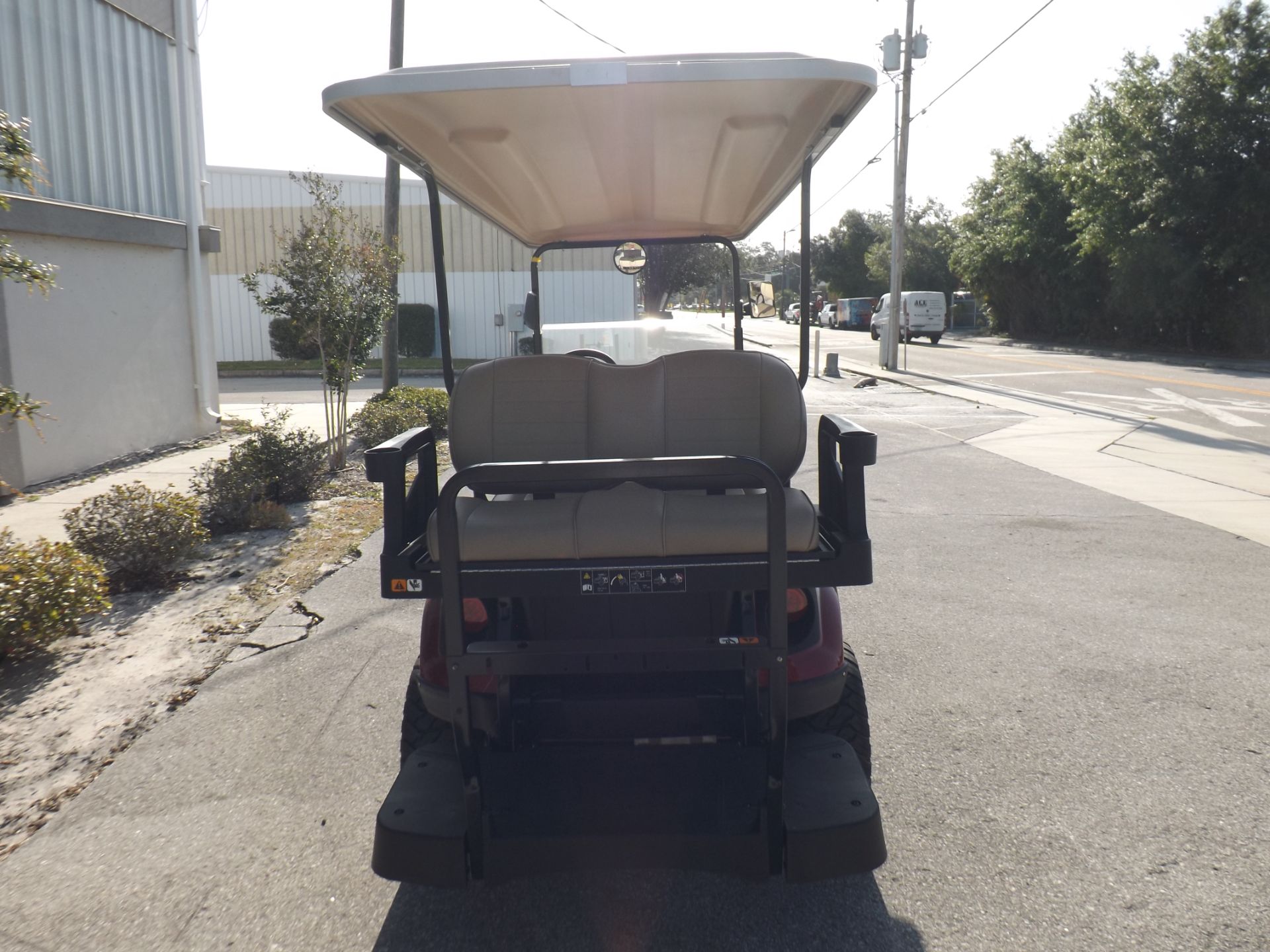 2022  Express L6 72-Volt 4