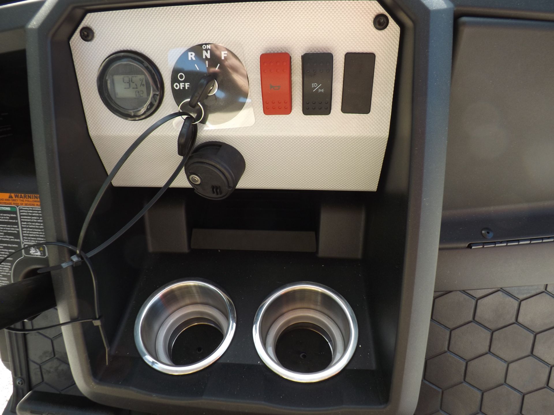 2022  Express L6 72-Volt 9