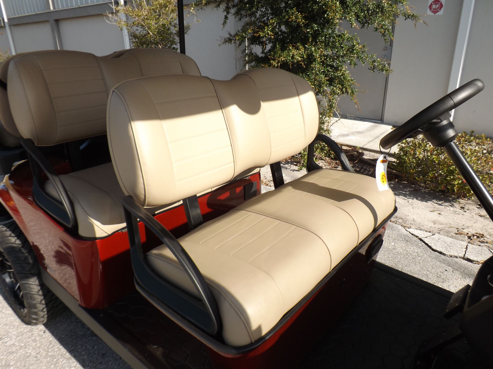 2022  Express L6 72-Volt 11
