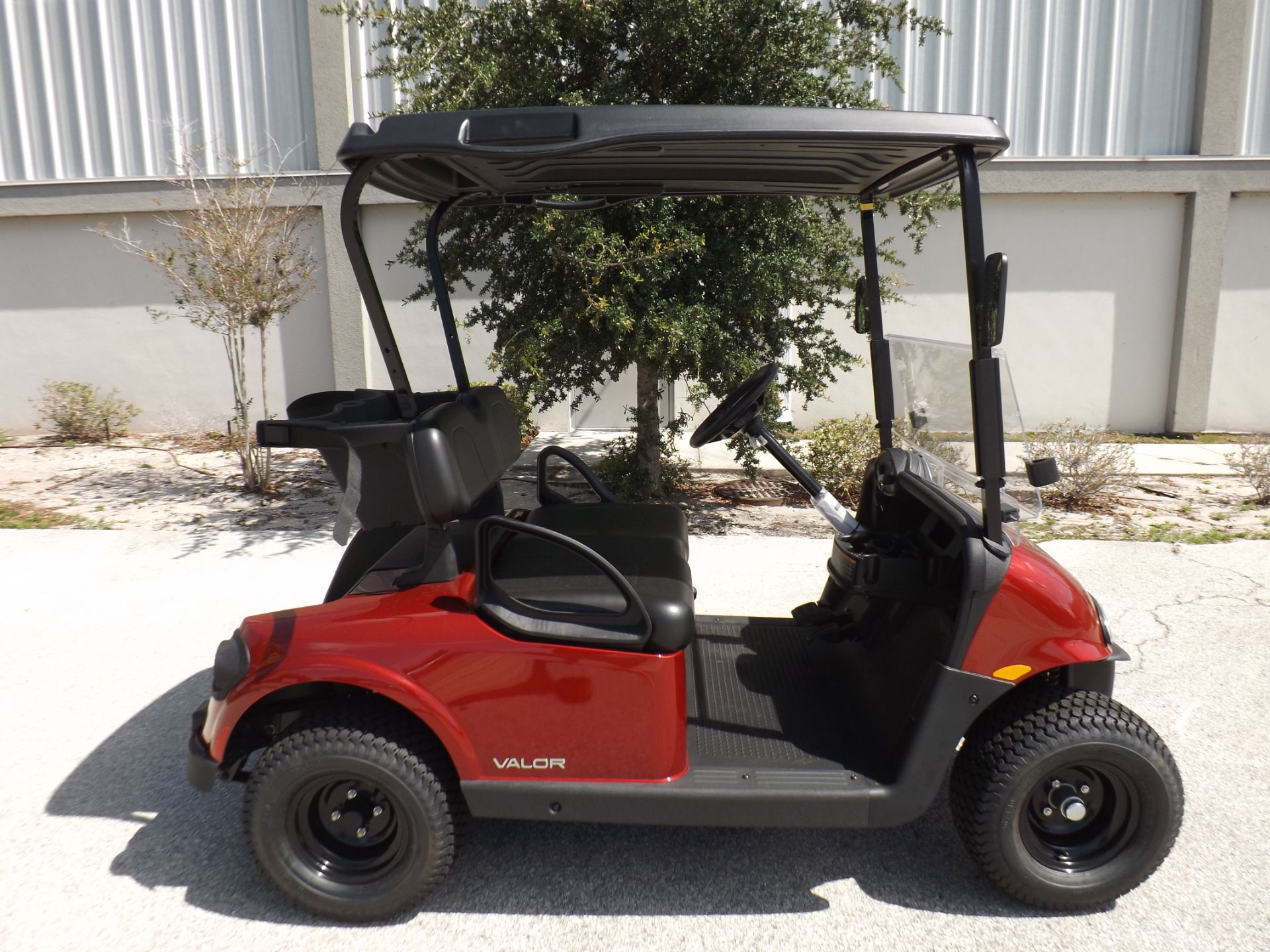 New 2023 E-Z-GO Valor Gas | Golf Carts in Central Florida