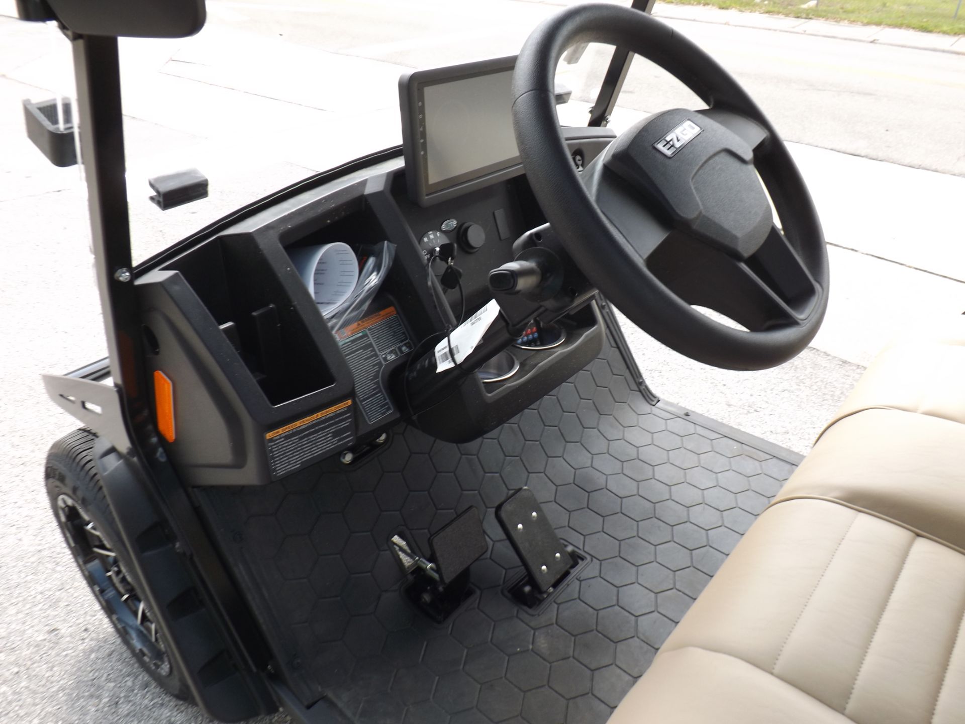 2026 EZGO Liberty photo 3