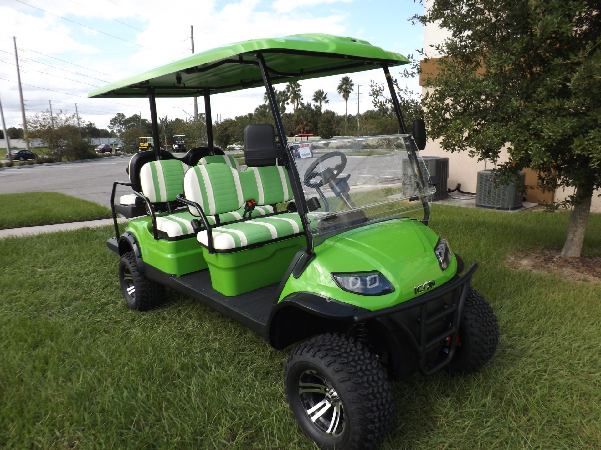 2022 Icon i60L