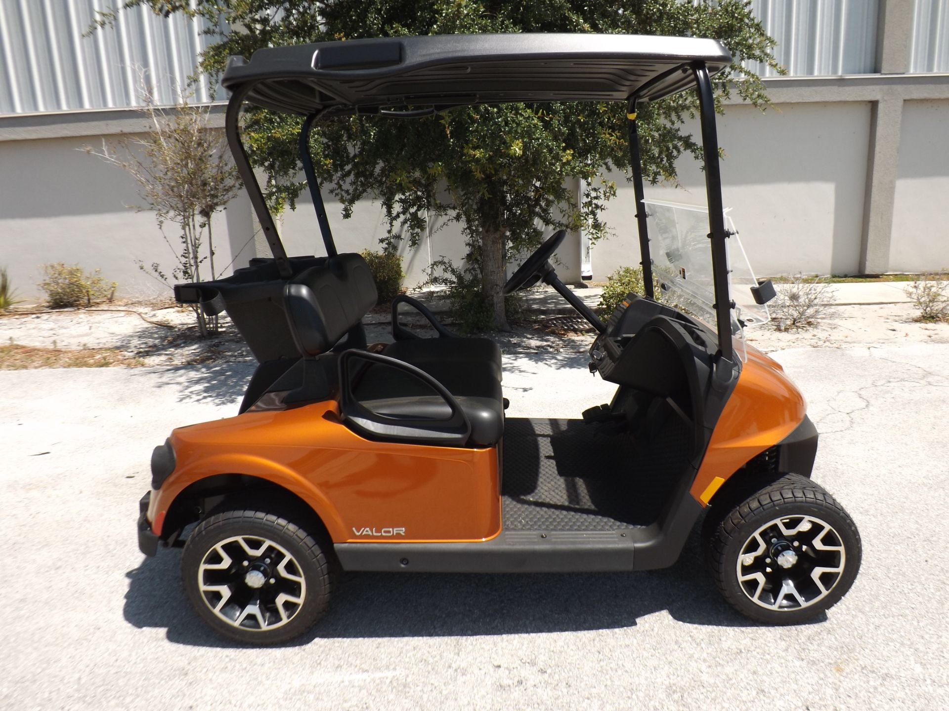 New 2024 E-Z-GO RXV VALOR GAS | Golf Carts in Central