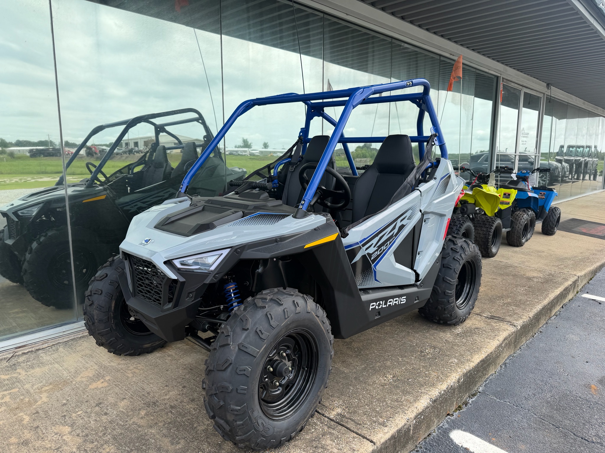 2026 Polaris RZR 200 EFI 1