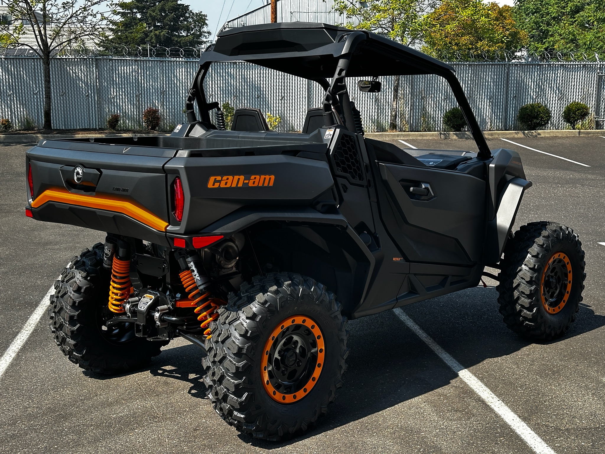 2026 Can-Am™ Commander XT-P 6