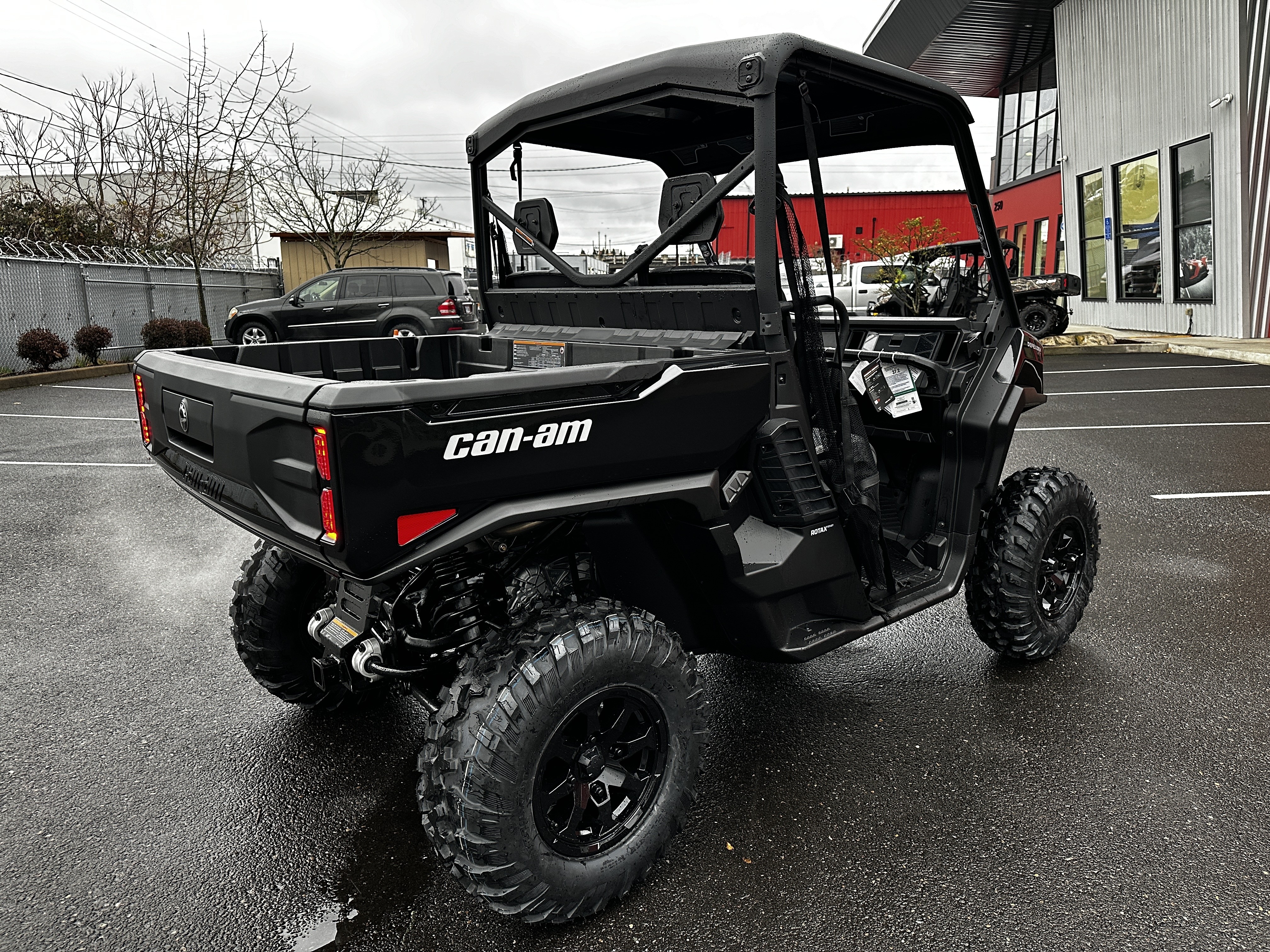 2026 Can-Am™ Defender XT HD11 3