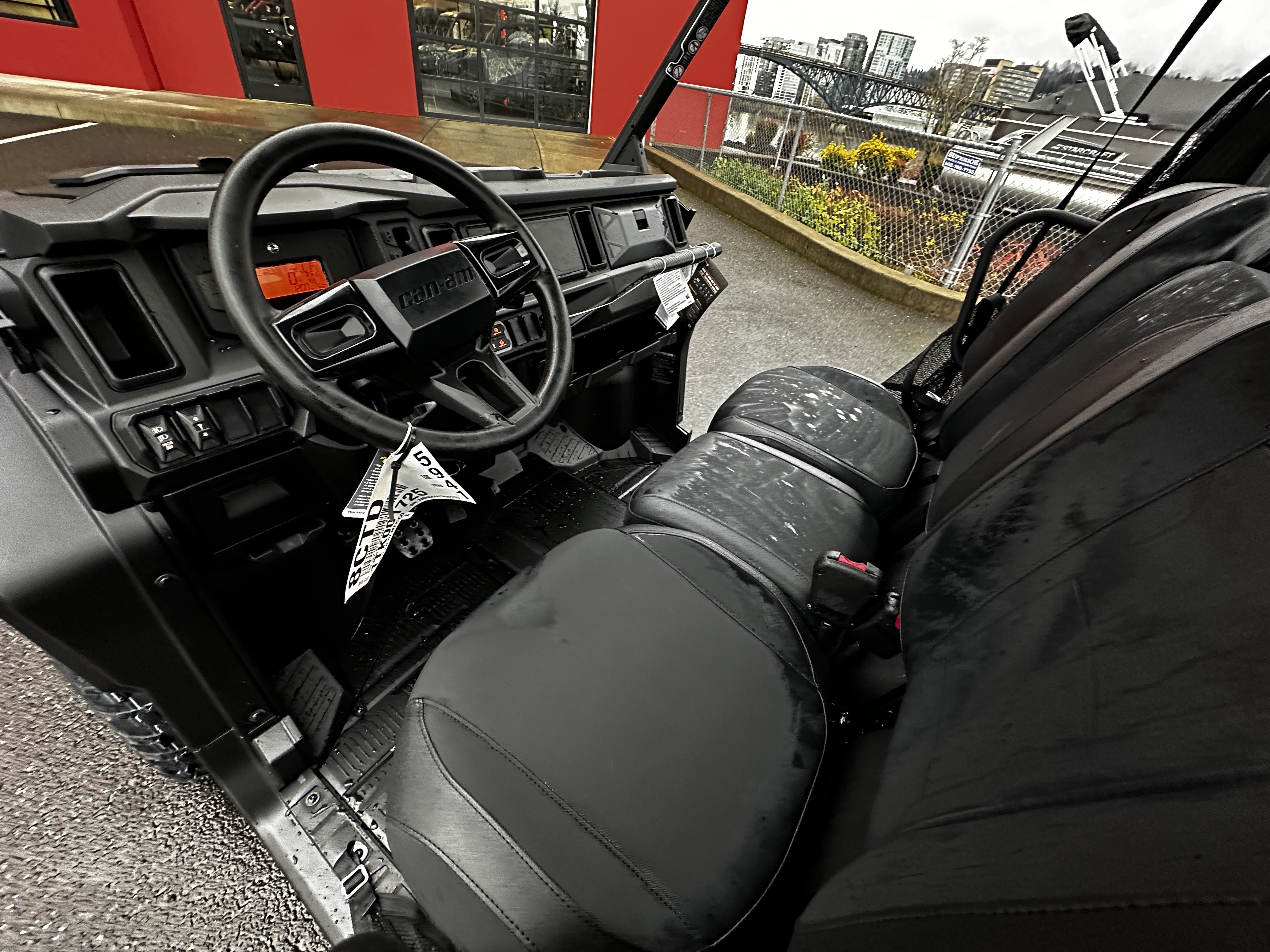 2026 Can-Am™ Defender XT HD11 5
