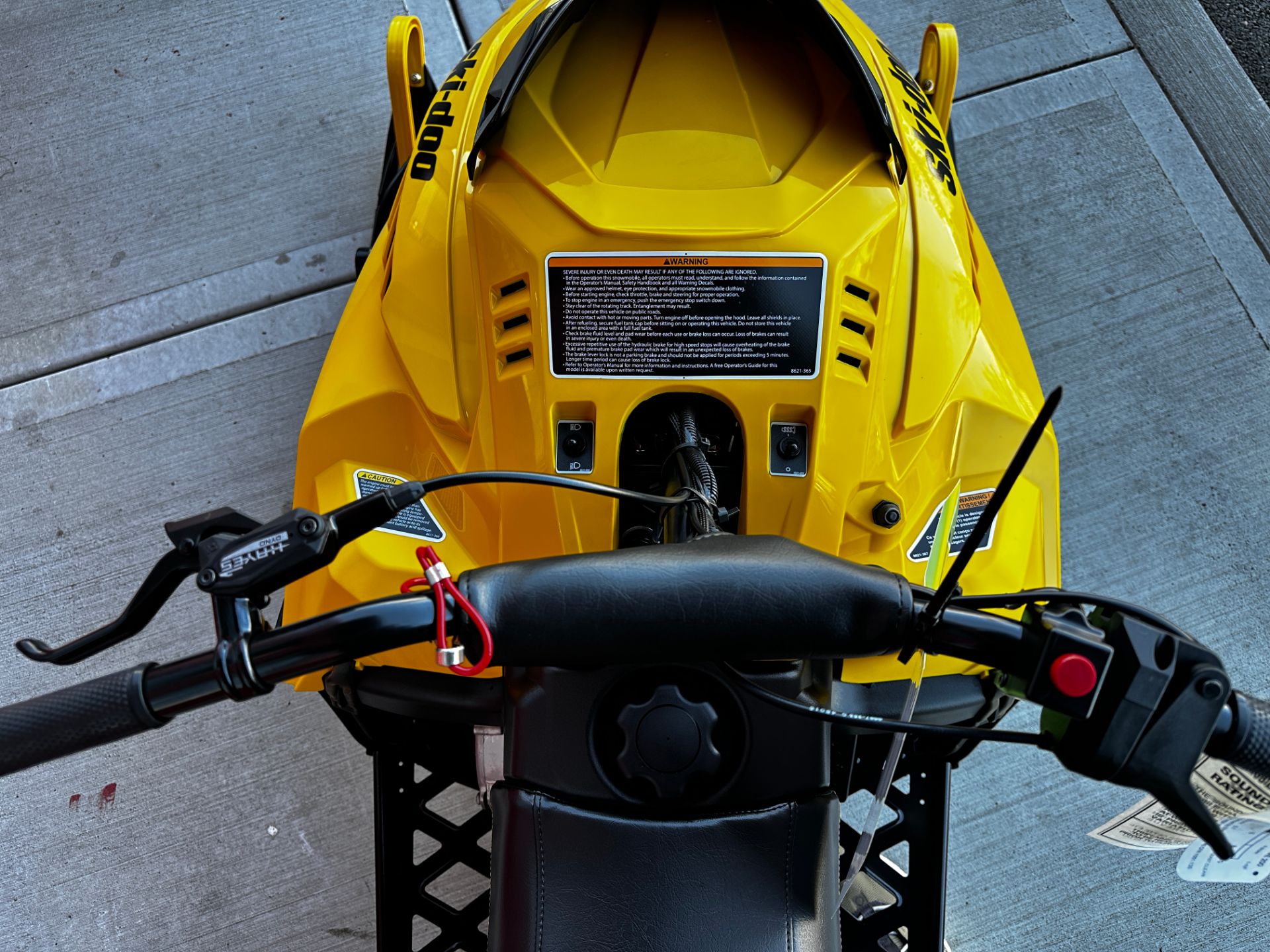 2025 Ski-Doo MXZ 200 ES Cobra 1.0 3