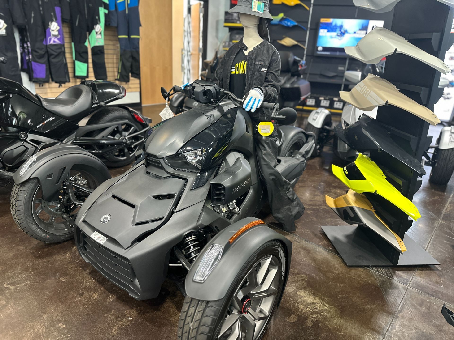 2023 Can-Am™ Ryker 900 ACE 1
