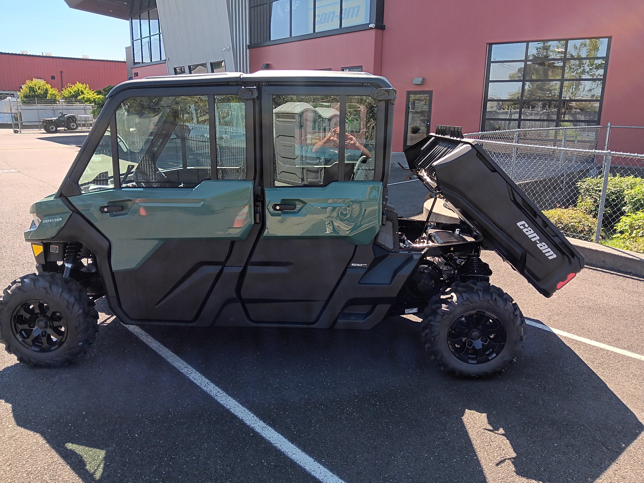 2026 Can-Am™ Defender DPS CAB HD10 4