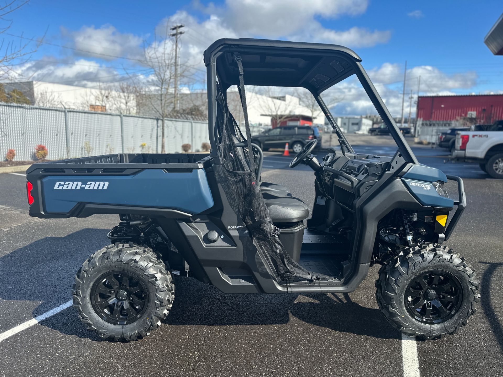 2025 Can-Am™ Defender XT HD10 4