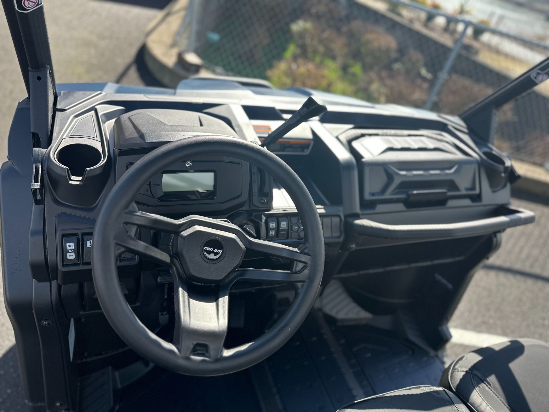 2025 Can-Am™ Defender XT HD10 7