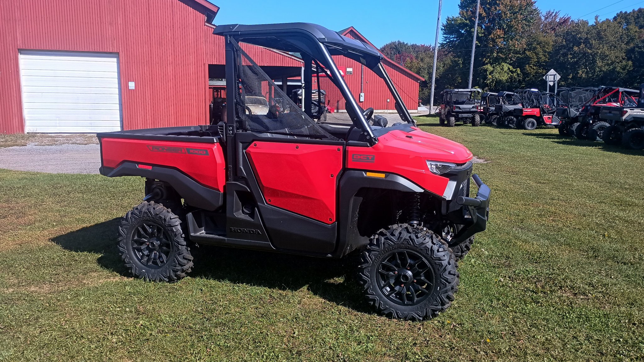 2026 Honda Pioneer 1000 Deluxe 2