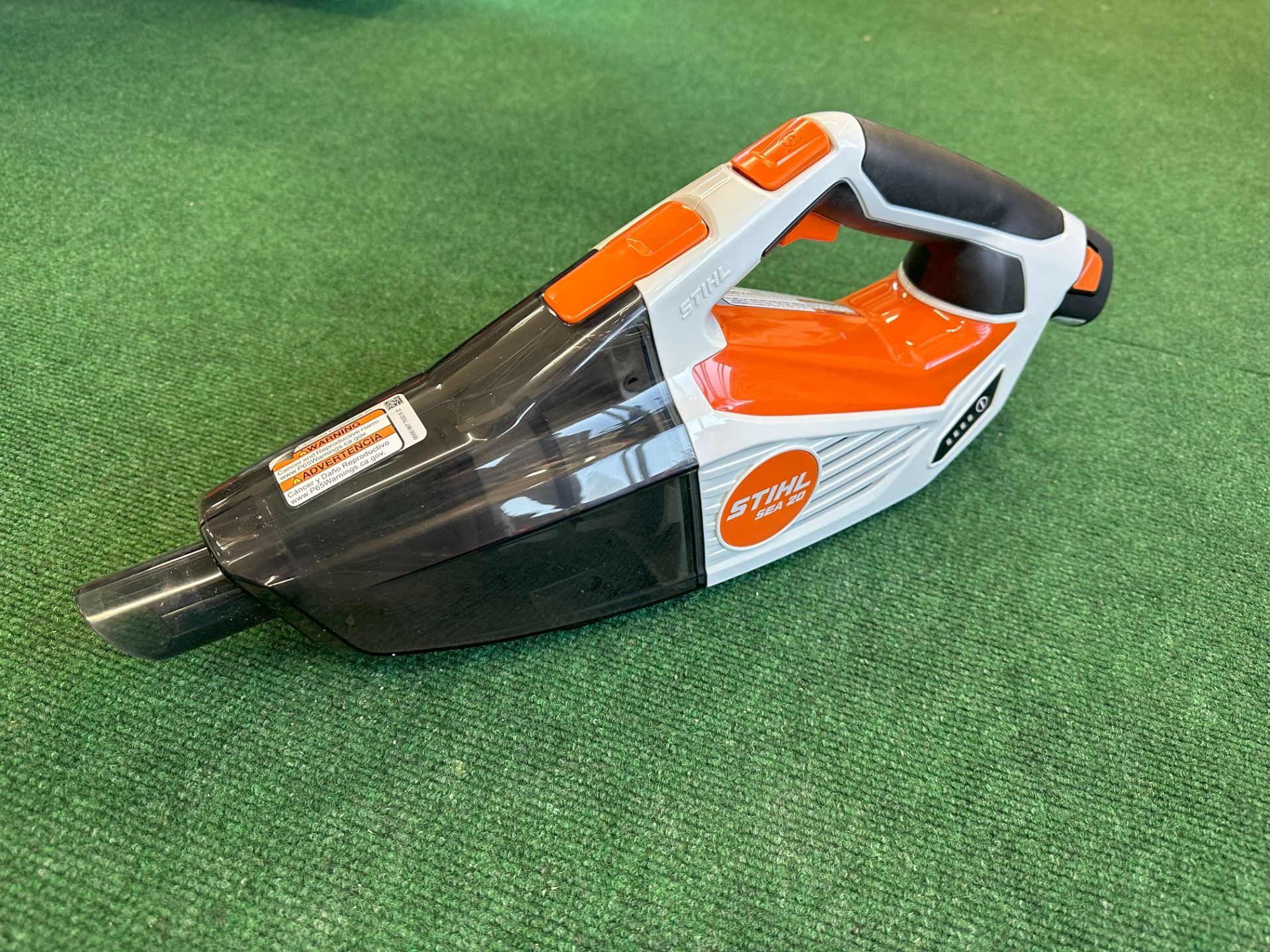 Stihl SEA 20 w/ AS 2 Battery & AL 1 Charger in Calmar, Iowa - Photo 1