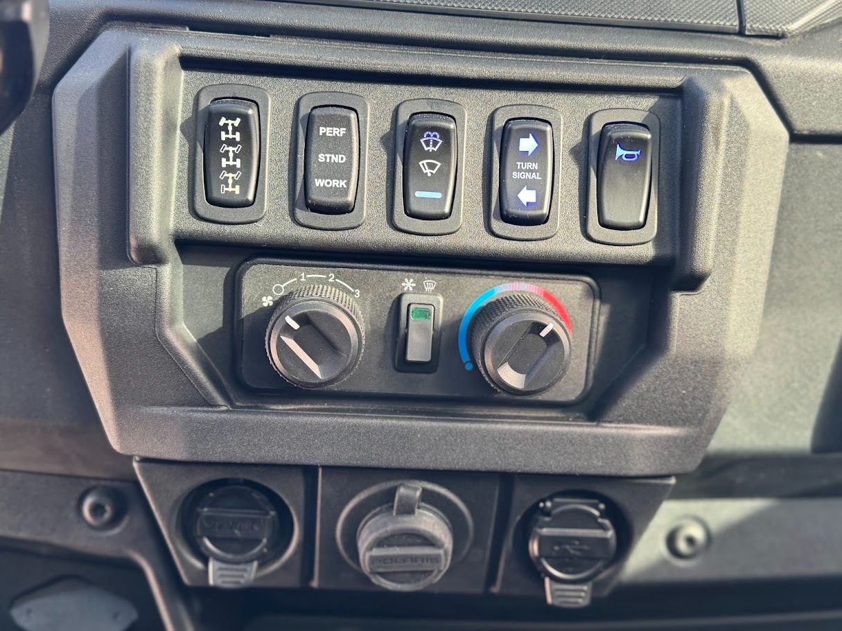 2025 Polaris Ranger XP 1000 NorthStar Edition Premium With Fixed Windshield in Calmar, Iowa - Photo 8